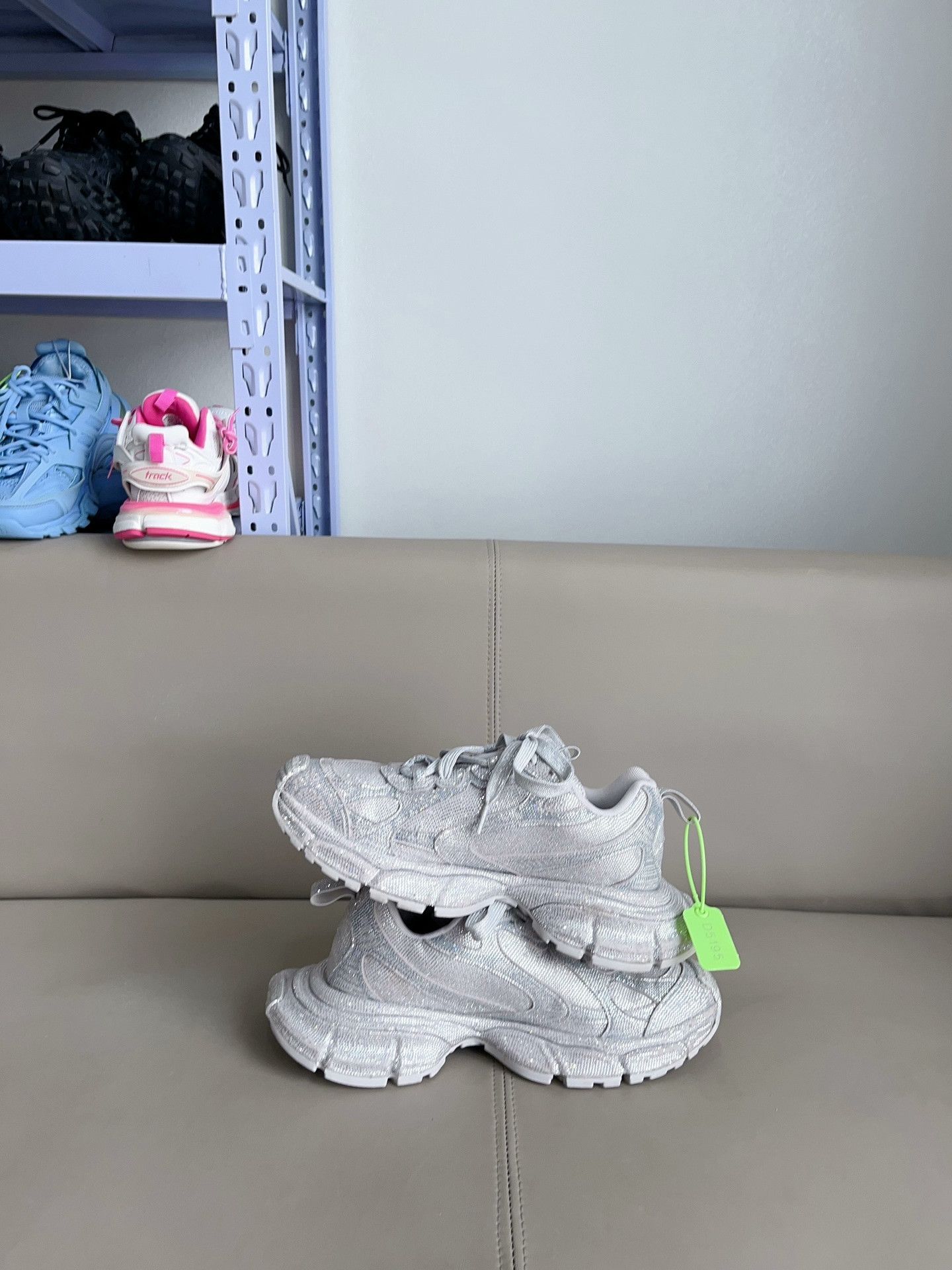Balenciaga Balenciaga Diamond-Encrusted 3XL Shoes Size US 10 / EU 43 - 2 Thumbnail