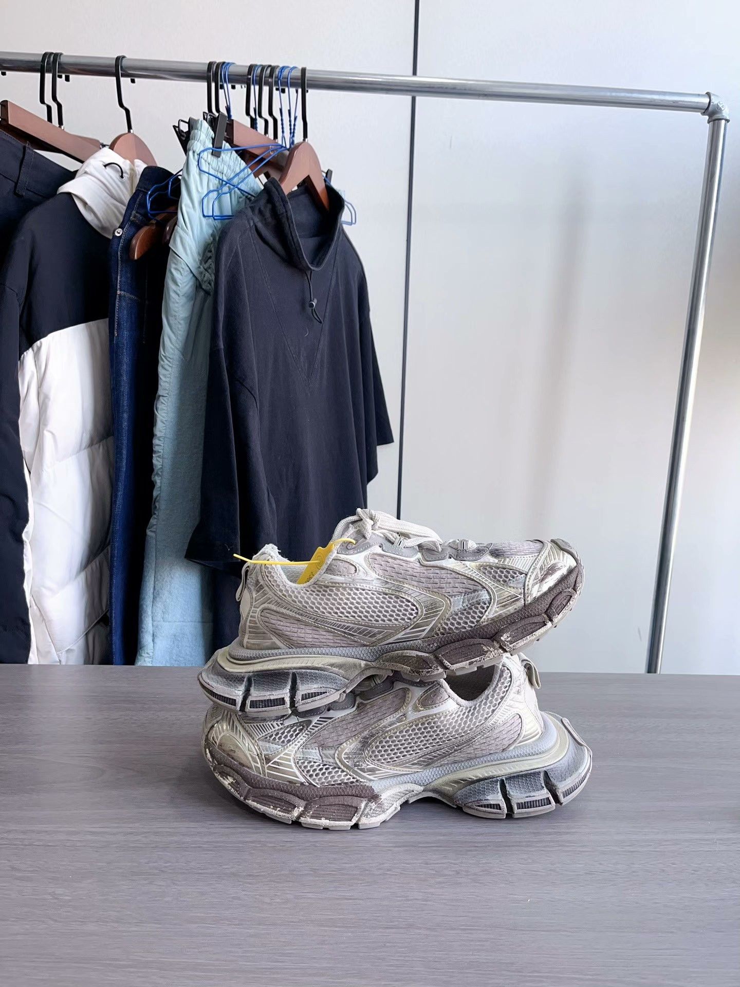 Balenciaga Balenciaga Mud Dyed 3XL Size 42 Size US 9 / EU 42 - 3 Thumbnail