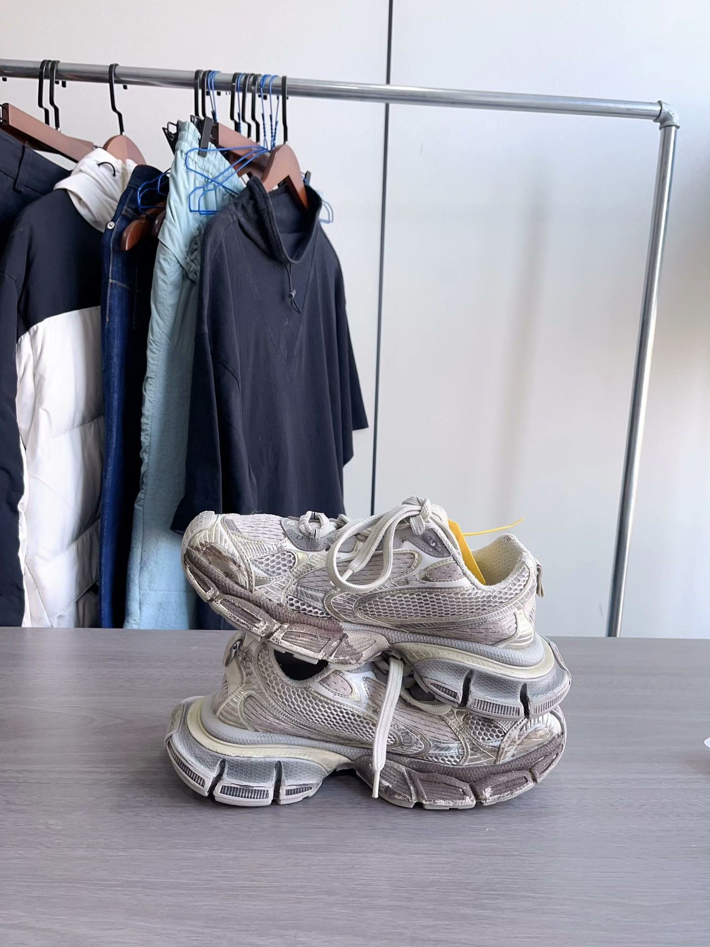 Balenciaga Balenciaga Mud Dyed 3XL Size 42 Size US 9 / EU 42 - 5 Thumbnail