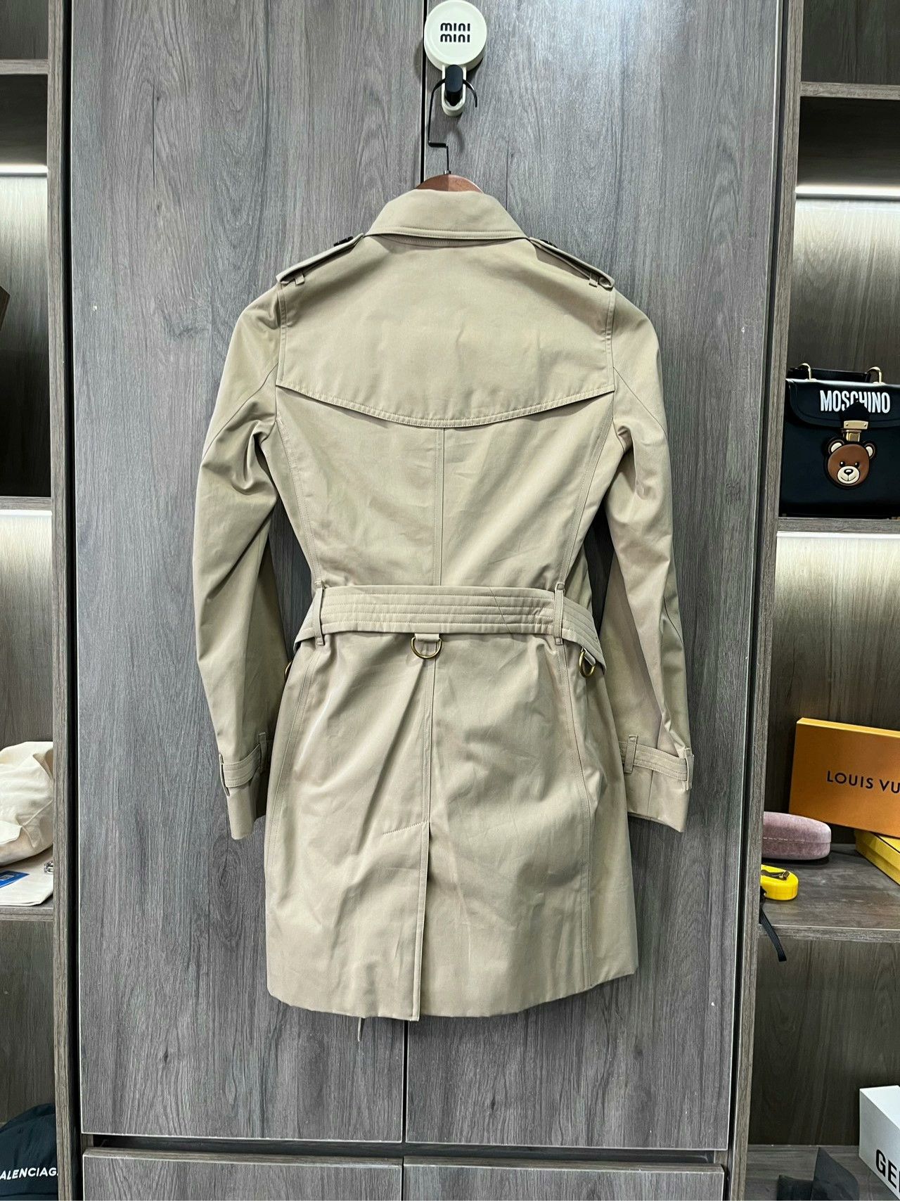 Burberry Burberry Classic Double-Breasted Trench Coat Size XS / US 0-2 / IT 36-38 - 4 Thumbnail