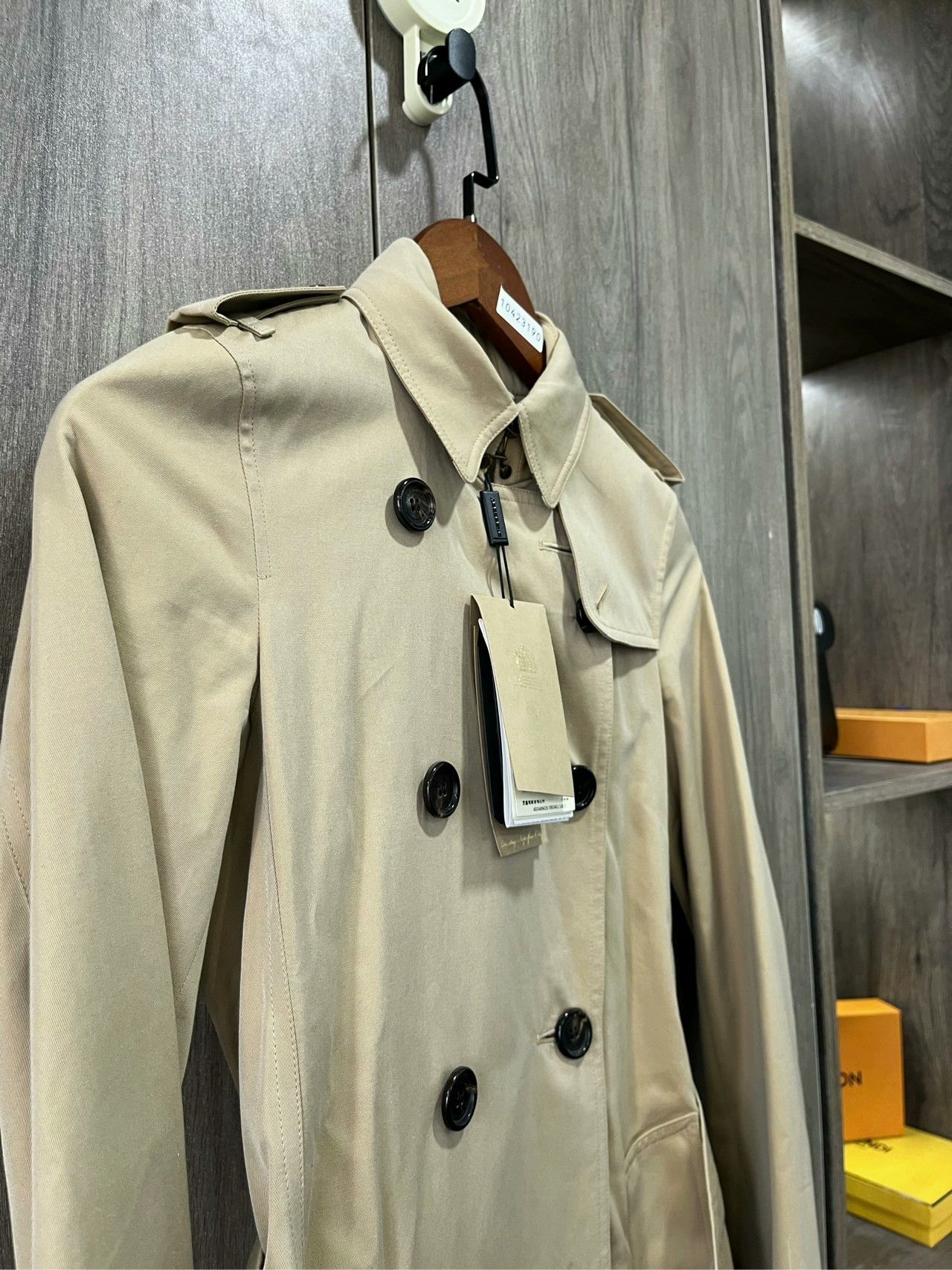 Burberry Burberry Classic Double-Breasted Trench Coat Size XS / US 0-2 / IT 36-38 - 2 Thumbnail