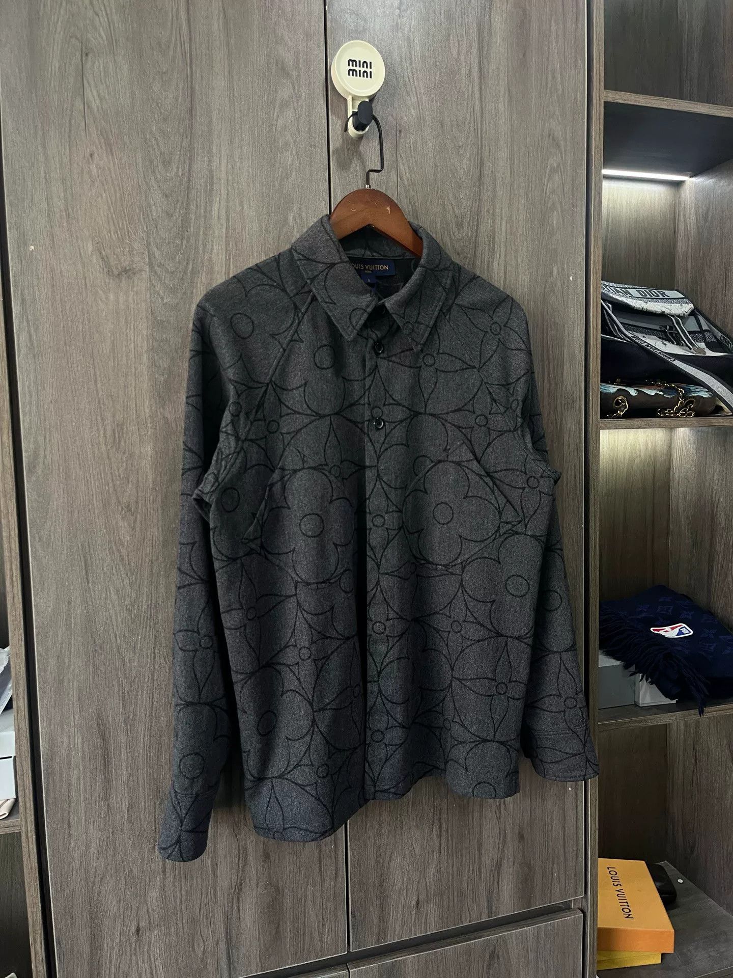 Louis Vuitton Louis Vuitton Long-Sleeve Printed Shirt Size US S / EU 44-46 / 1 - 3 Thumbnail