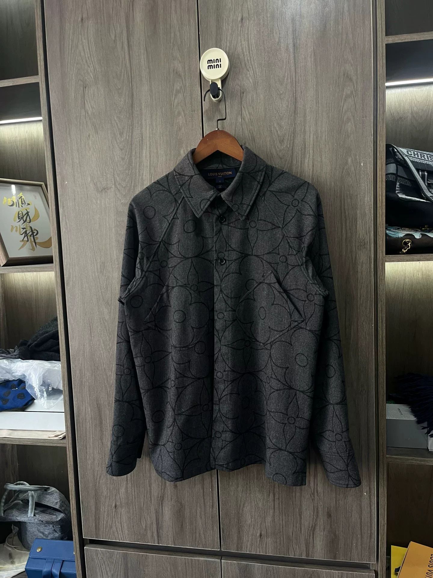 Louis Vuitton Louis Vuitton Long-Sleeve Printed Shirt Size US S / EU 44-46 / 1 - 2 Thumbnail