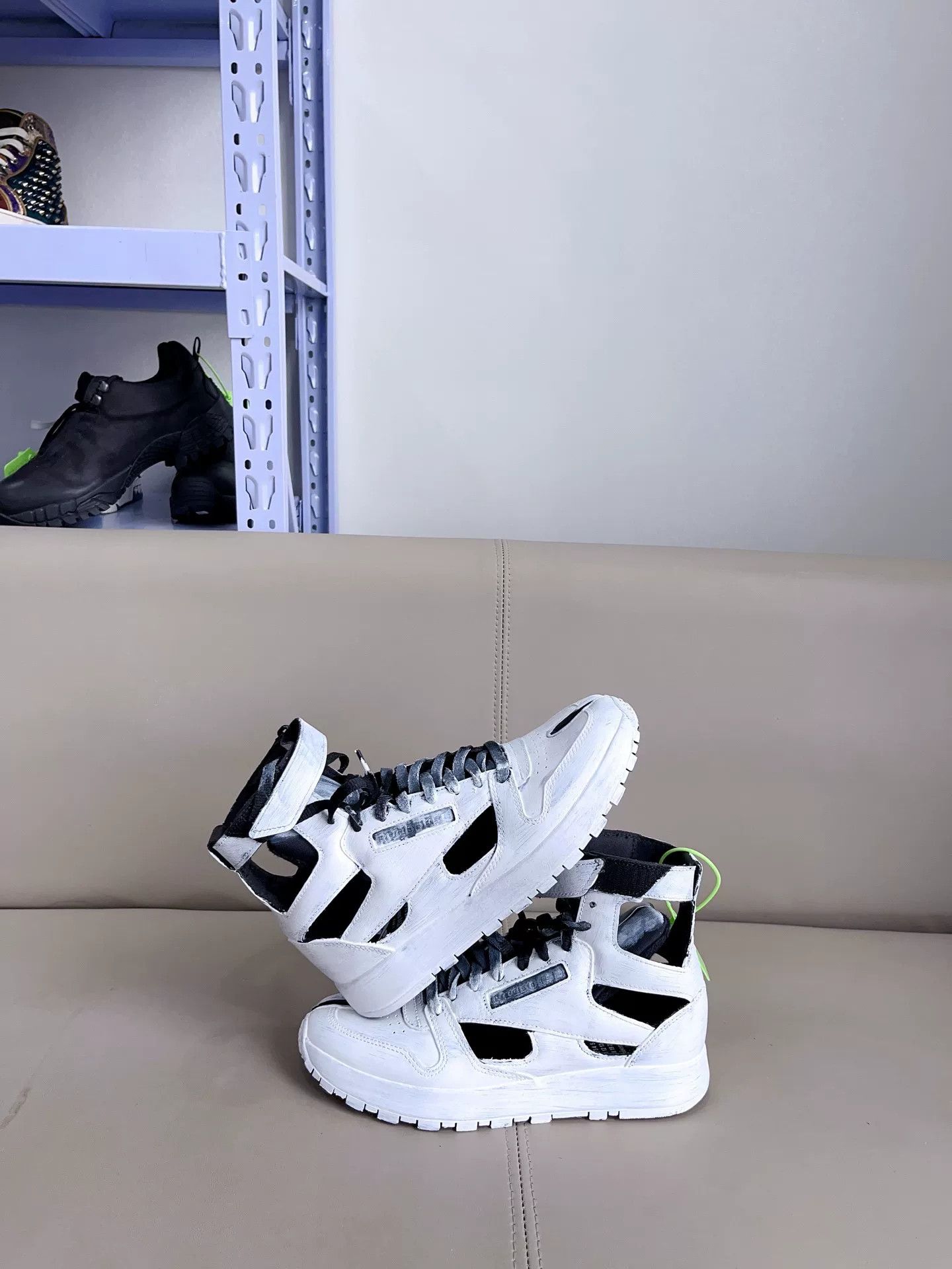 Maison Margiela Maison Margiela x Reebok Distressed High-Top Sneakers Size US 8 / EU 41 - 8 Thumbnail