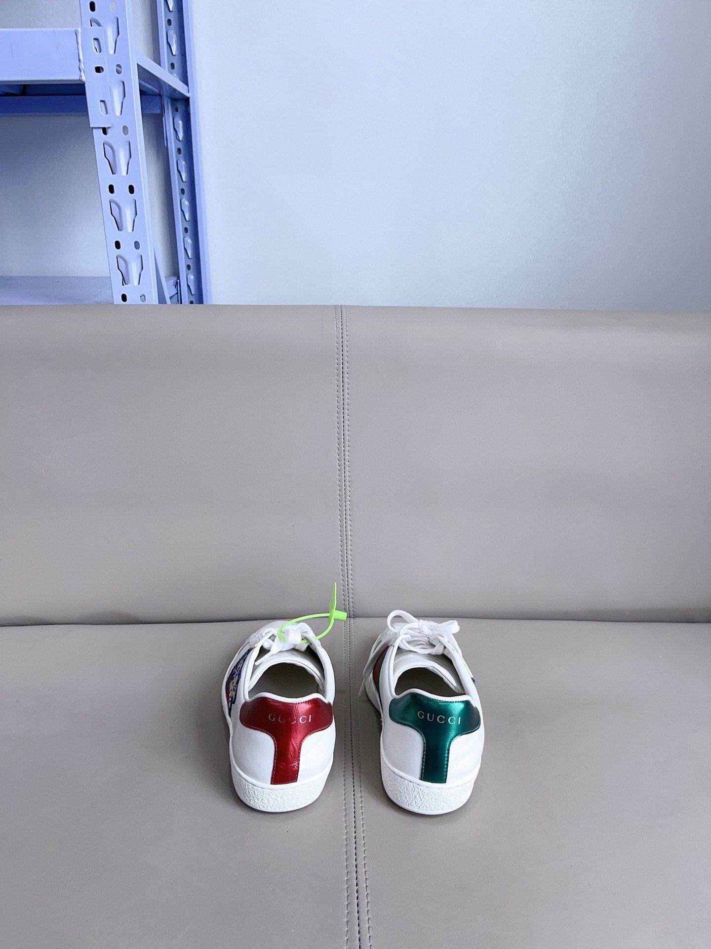 Gucci Gucci Three Little Pigs Sneakers Size 40.5 Size US 7.5 / EU 40-41 - 2 Thumbnail