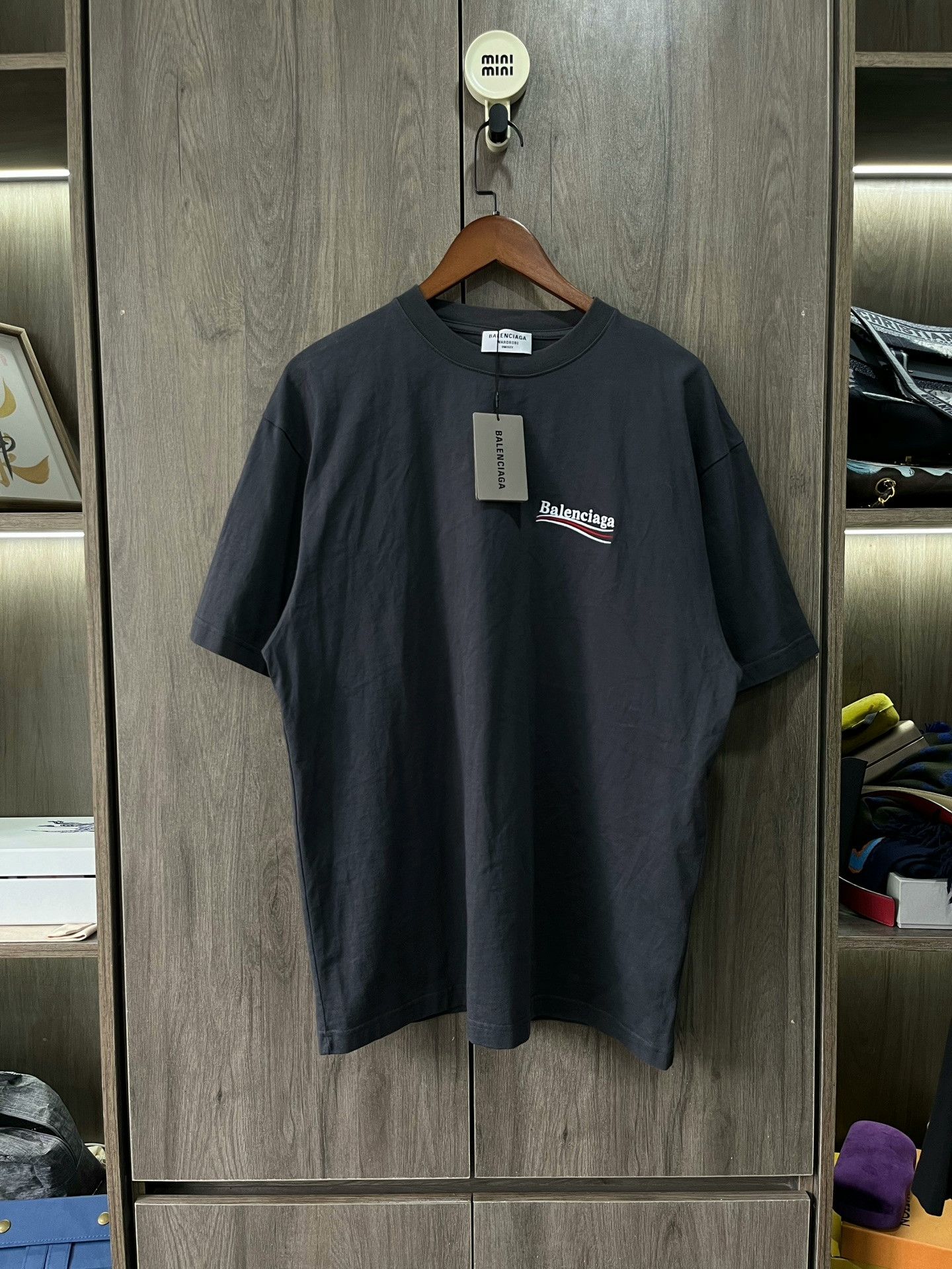 Balenciaga Balenciaga Gray Cola Embroidery T-shirt Size US M / EU 48-50 / 2 - 7 Thumbnail