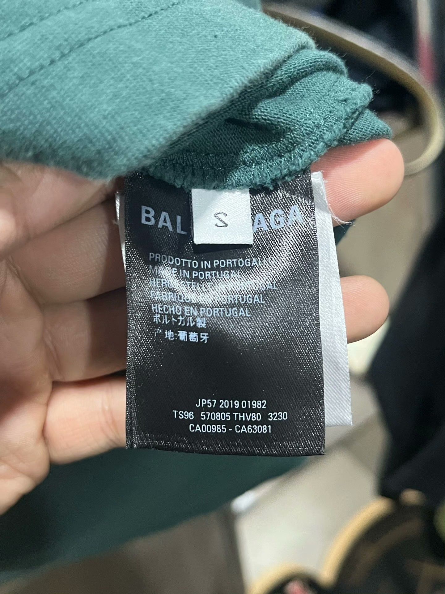 Balenciaga Balenciaga Back Letter Short-Sleeve Top Size US S / EU 44-46 / 1 - 9 Thumbnail