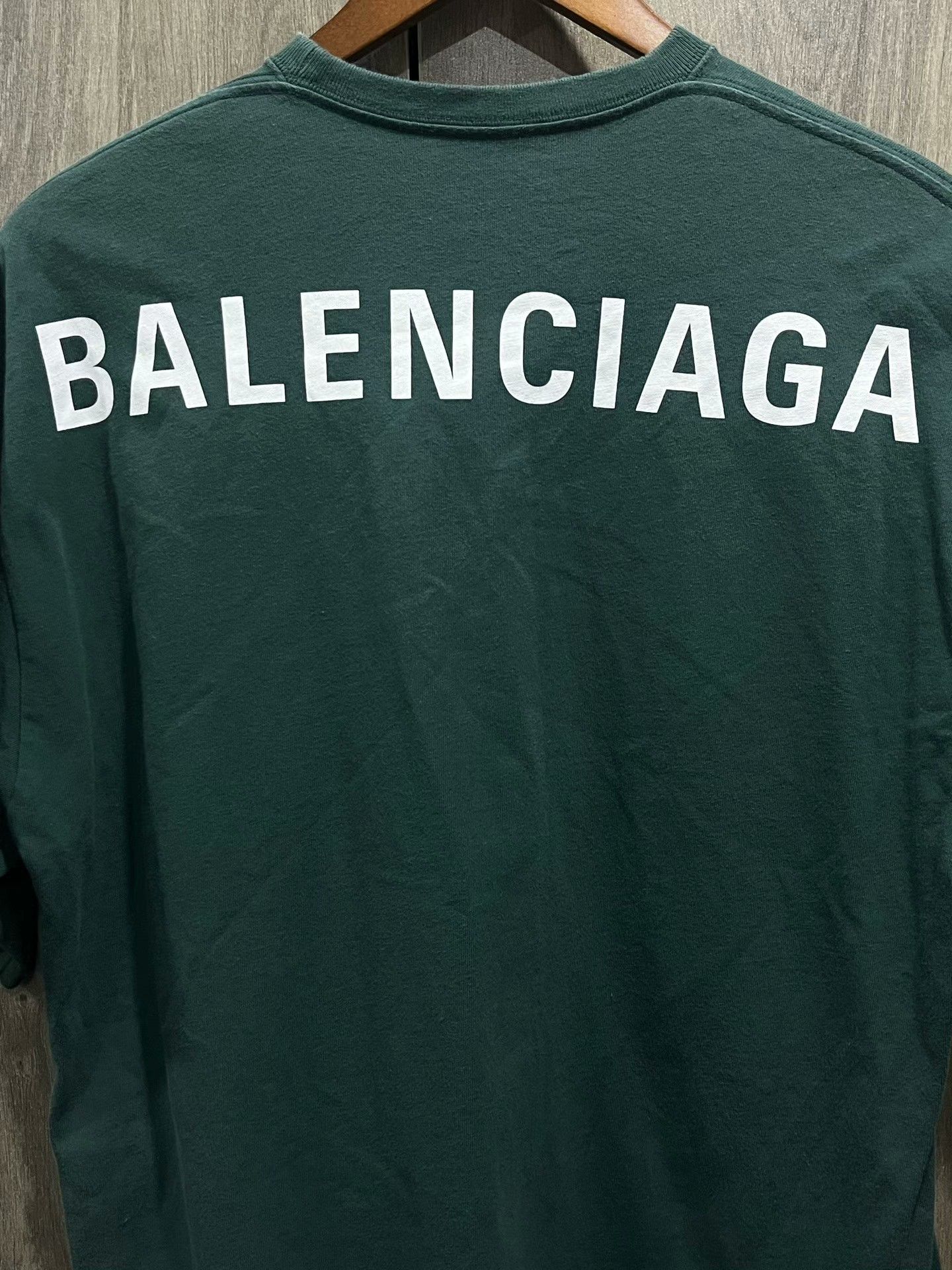Balenciaga Balenciaga Back Letter Short-Sleeve Top Size US S / EU 44-46 / 1 - 7 Thumbnail