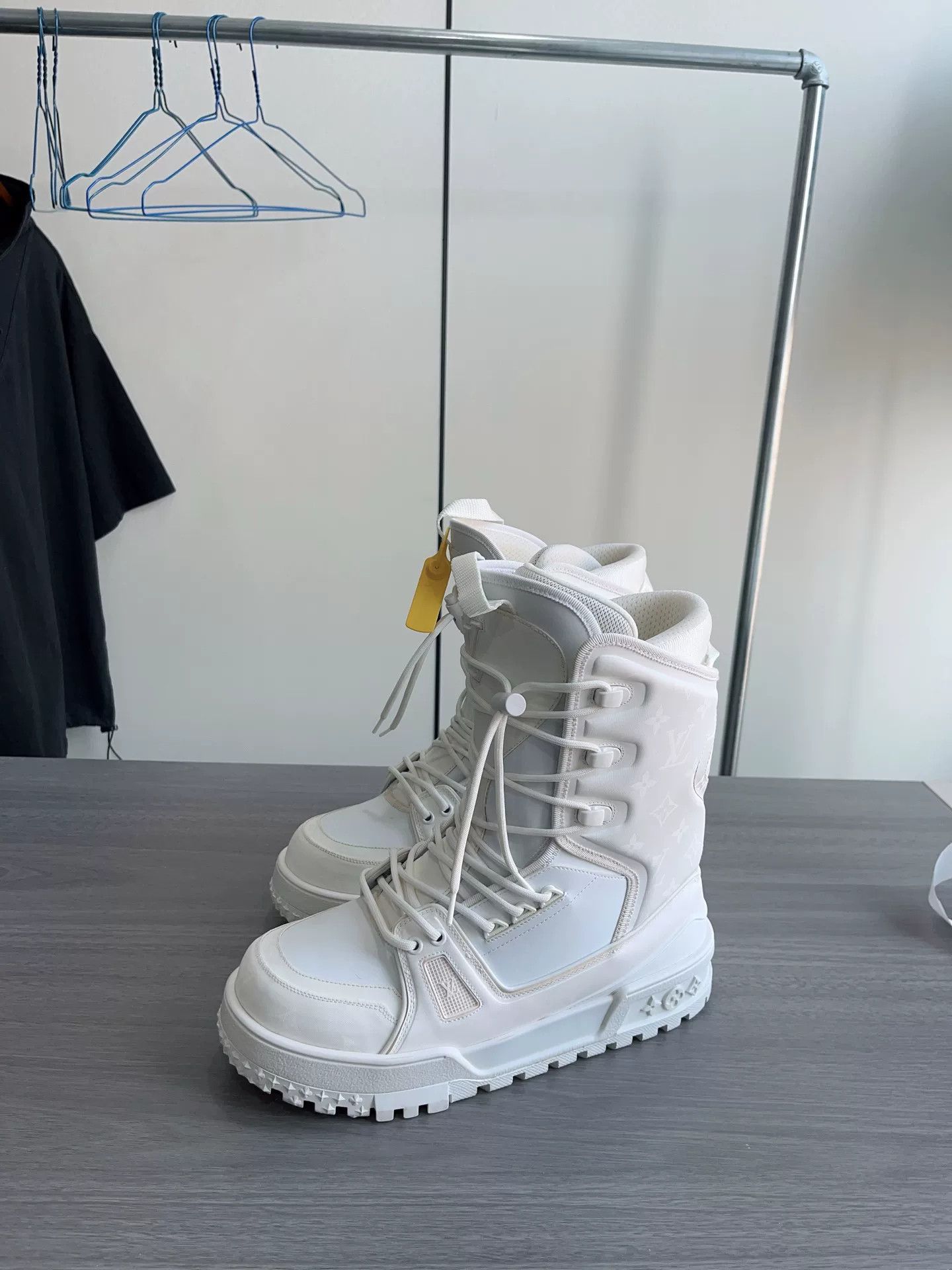 Louis Vuitton Louis Vuitton LV Trainer MAXI Snow Boots Size US 8 / EU 41 - 4 Thumbnail
