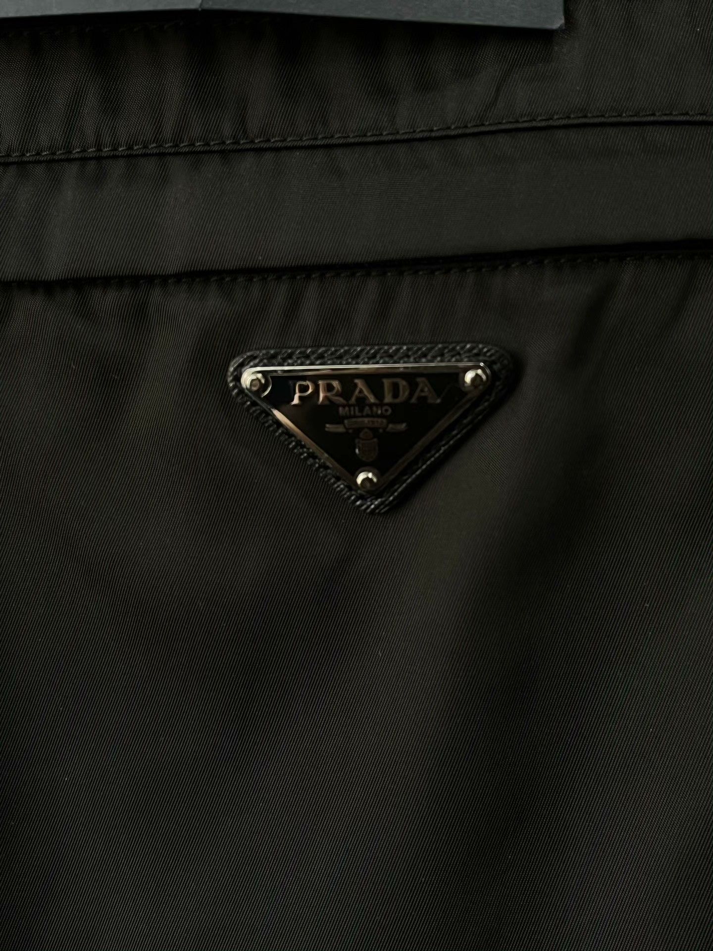 Prada Prada Triangle Logo Short Sleeve Size US M / EU 48-50 / 2 - 7 Thumbnail
