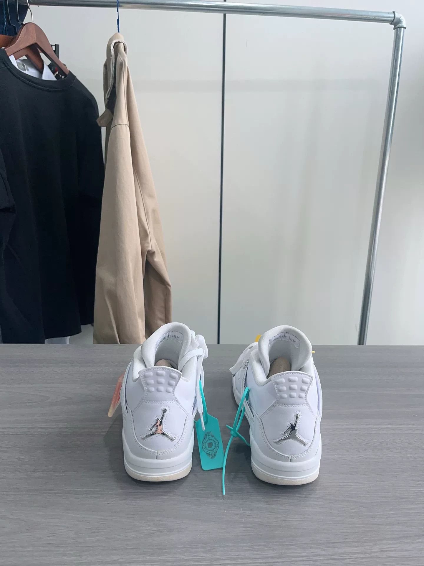 Jordan Brand Air Jordan 4 White Size 43 Size US 10 / EU 43 - 2 Thumbnail