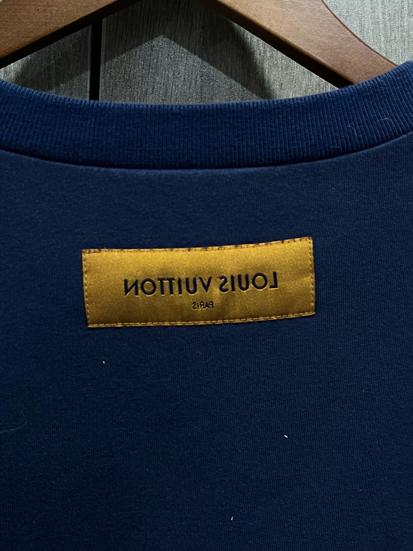 Louis Vuitton Louis Vuitton LV Embroidered Sweatshirt M Size US M / EU 48-50 / 2 - 6 Thumbnail