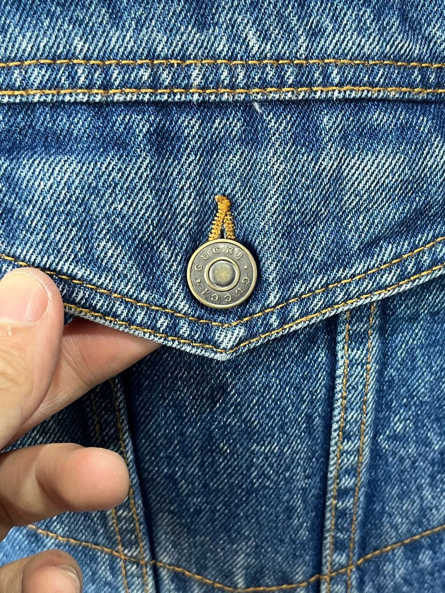 Gucci Gucci Washed Logo Denim Jacket Size US L / EU 52-54 / 3 - 9 Thumbnail