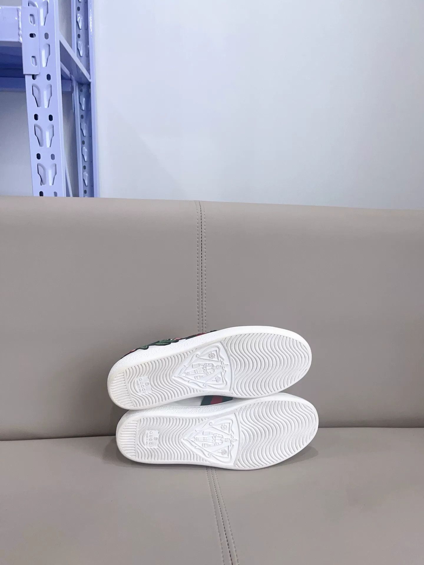 Gucci Gucci Coral Snake White Sneakers Size US 8 / IT 38 - 6 Thumbnail