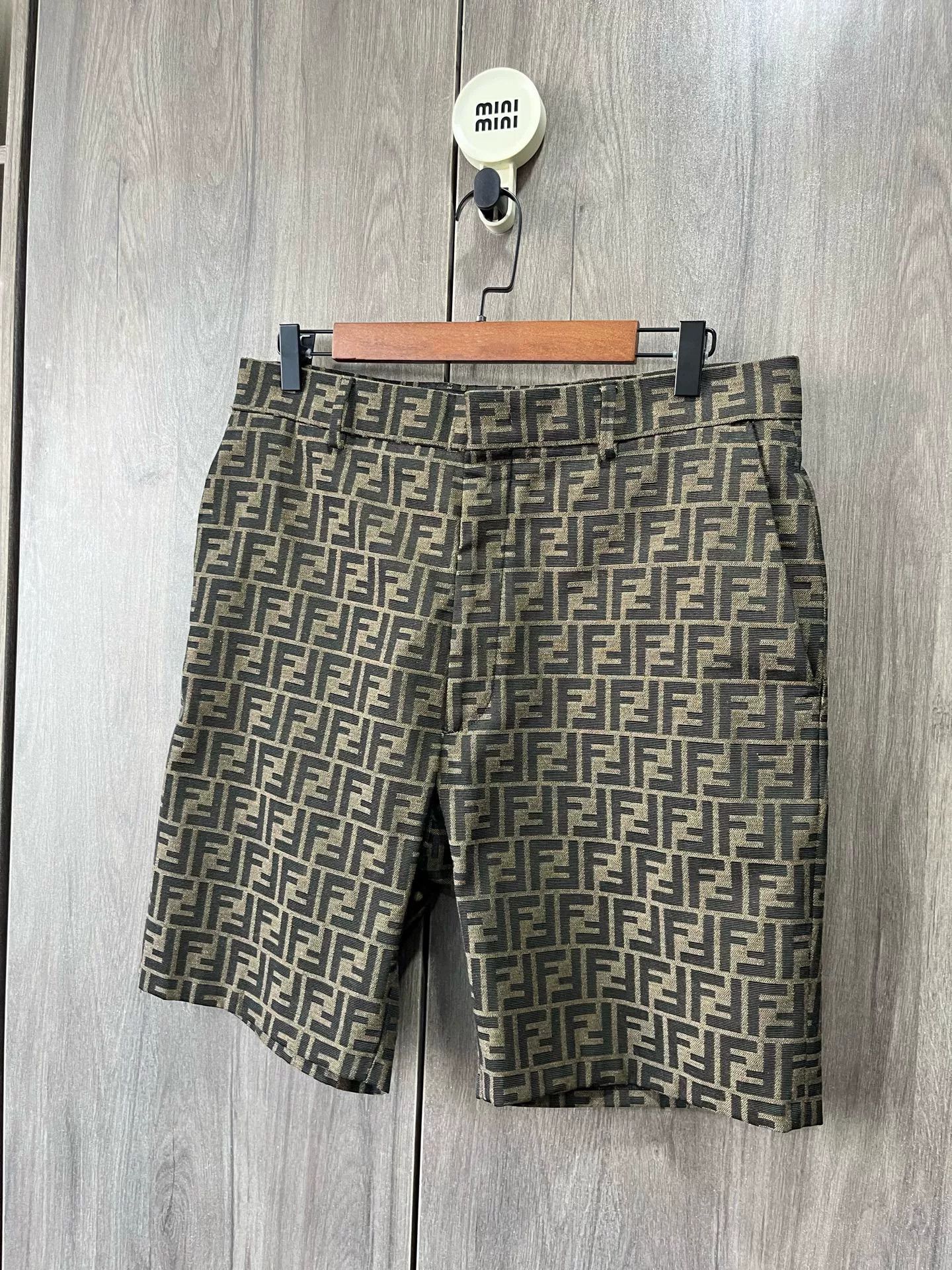 Fendi Fendi All-Over Print Shorts Size 48 Size US 32 / EU 48 - 3 Thumbnail