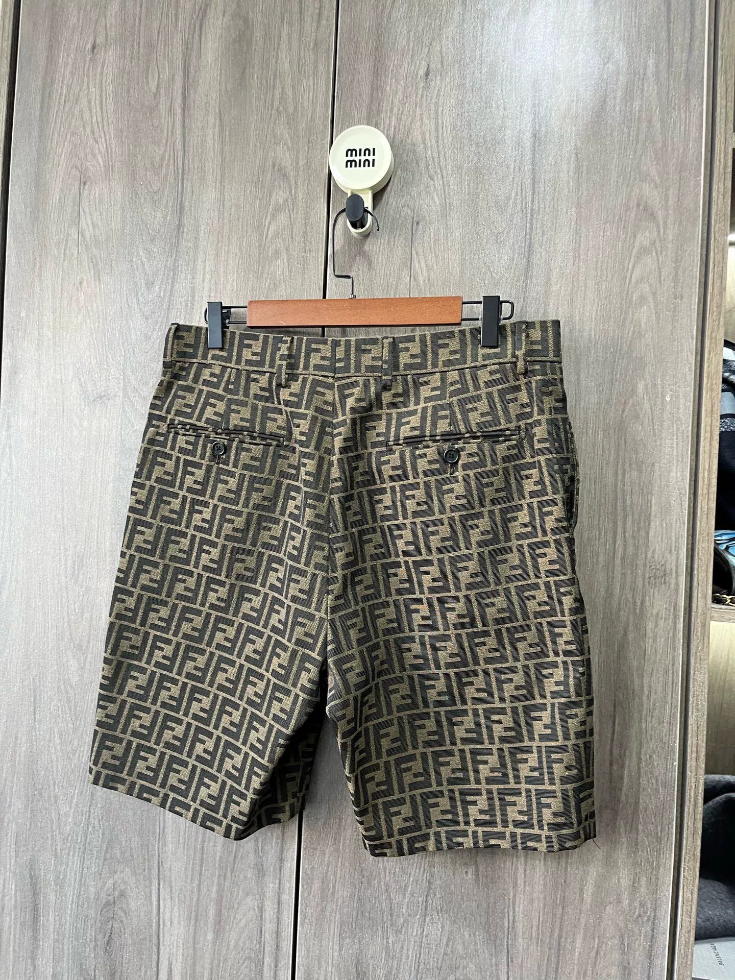 Fendi Fendi All-Over Print Shorts Size 48 Size US 32 / EU 48 - 8 Thumbnail