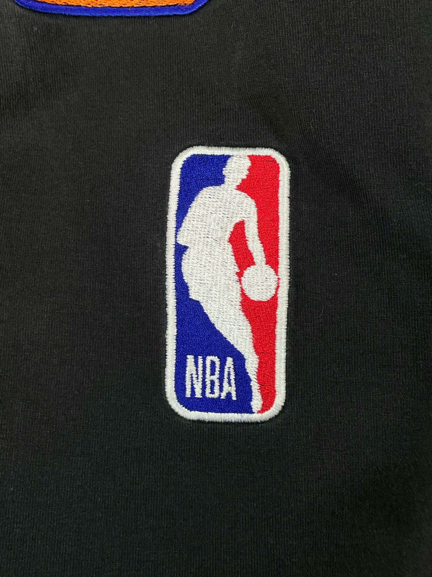 Louis Vuitton Louis Vuitton NBA Collaboration T-shirt Size US L / EU 52-54 / 3 - 3 Thumbnail
