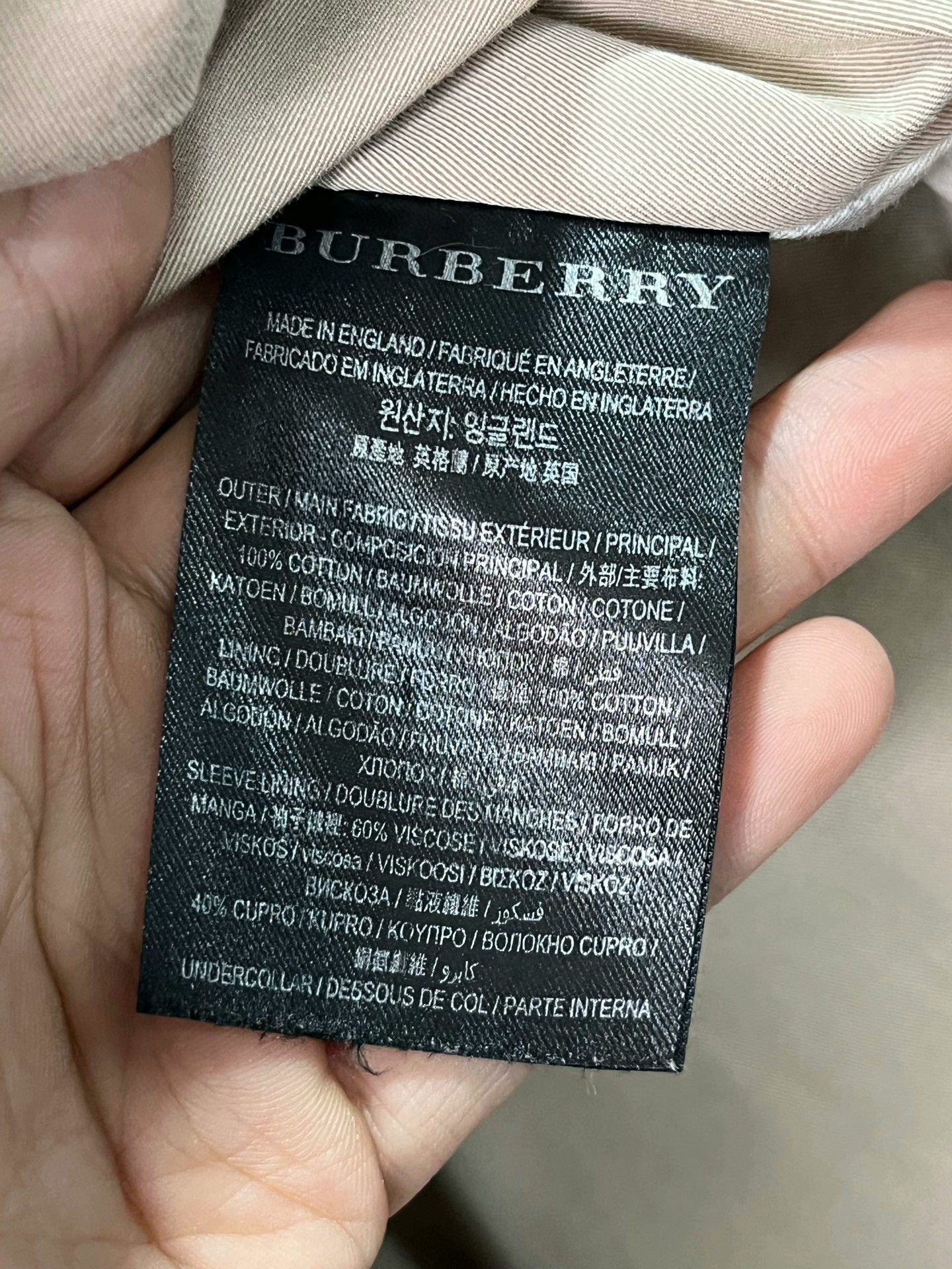 Burberry Classic Single-Breasted Trench Coat