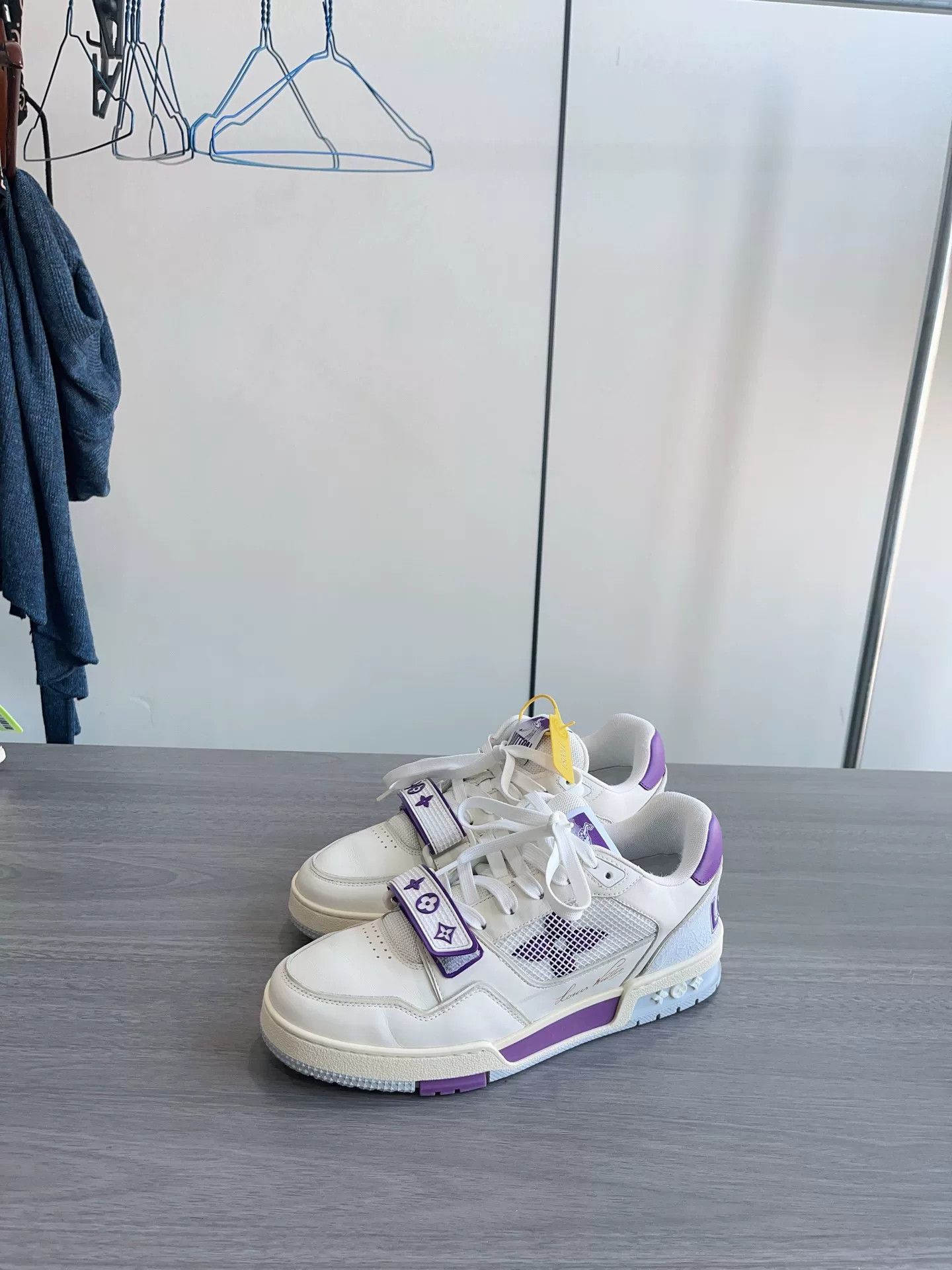 Louis Vuitton Louis Vuitton LV Trainer White Purple Velcro Size US 7.5 / EU 40-41 - 4 Thumbnail