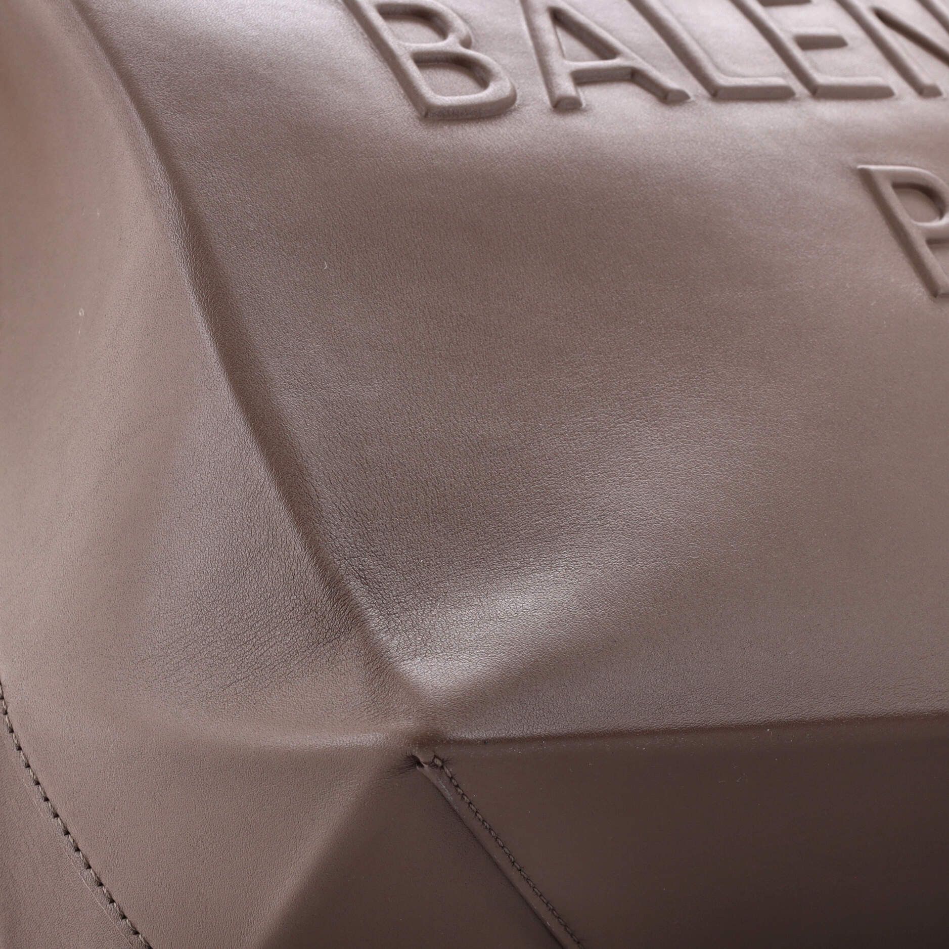 Balenciaga Duty Free Chain Tote Size ONE SIZE - 5 Thumbnail