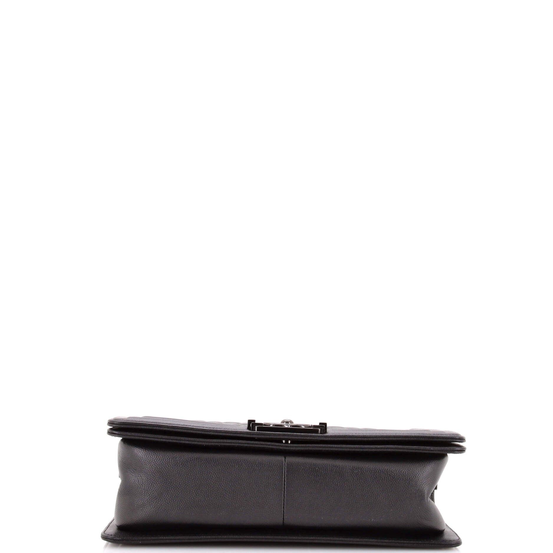 Chanel So Black Boy Flap Bag Size ONE SIZE - 4 Thumbnail