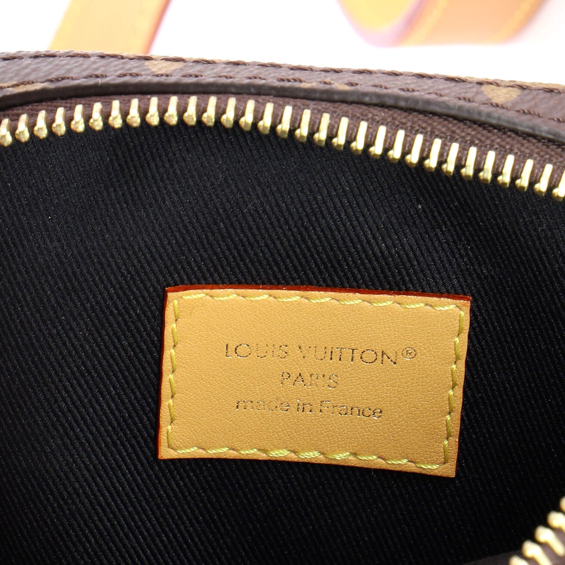 Louis Vuitton Music Player Wearable Wallet Size ONE SIZE - 6 Thumbnail