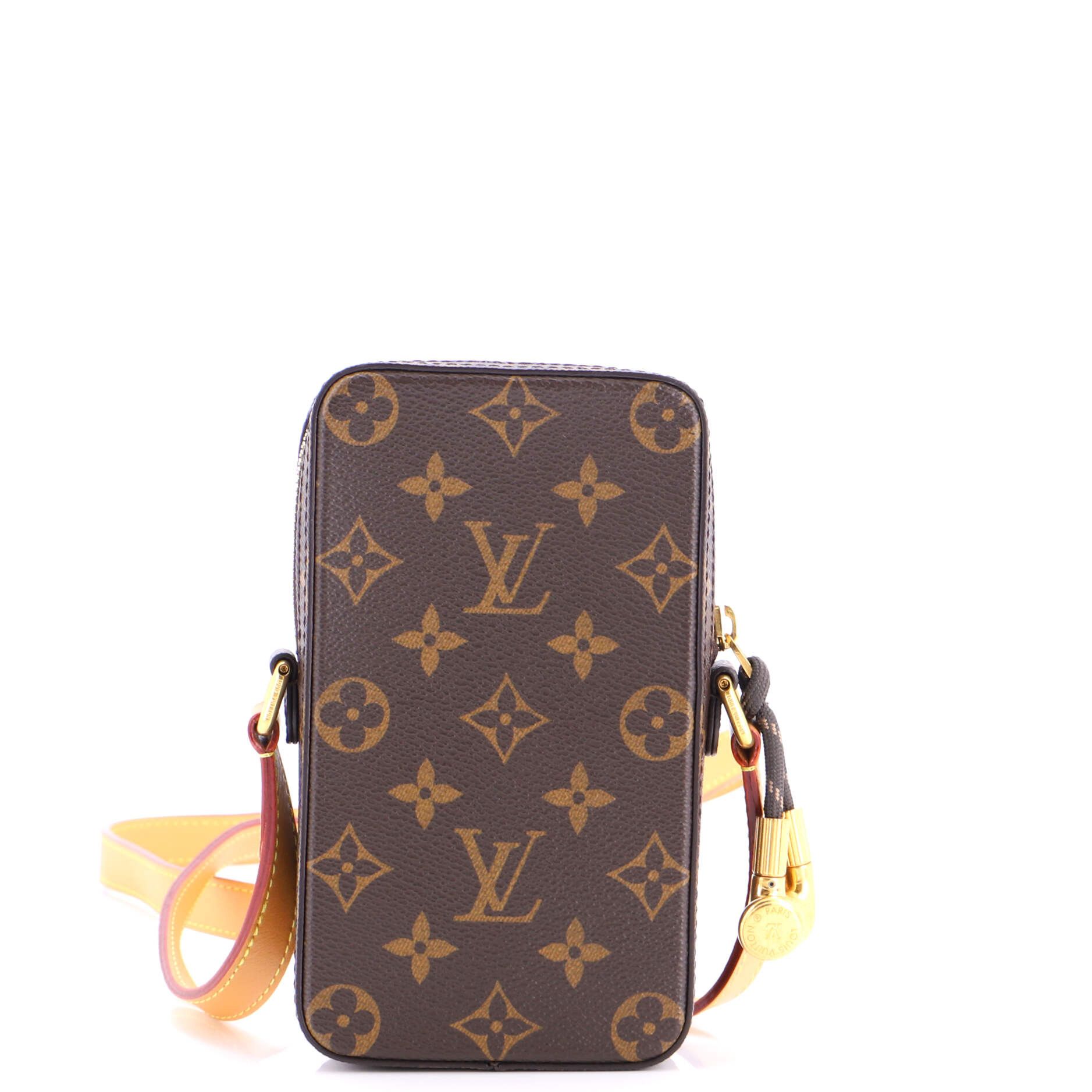 Louis Vuitton Music Player Wearable Wallet Size ONE SIZE - 3 Thumbnail