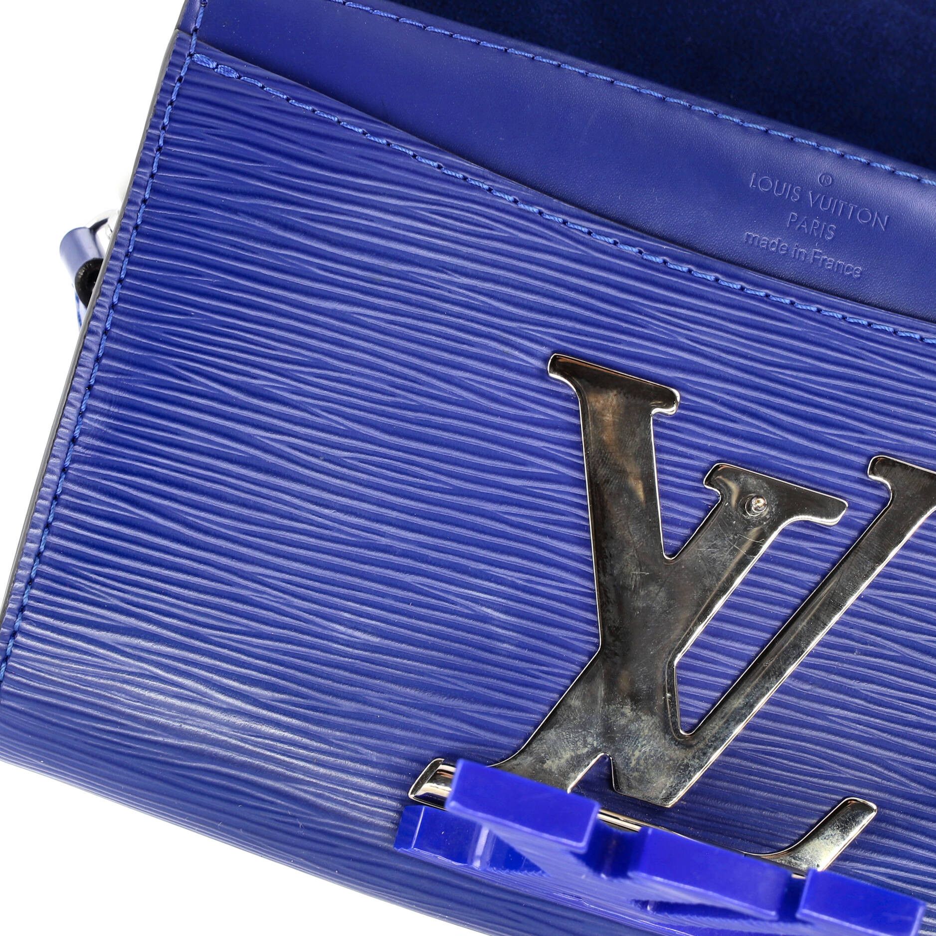 Louis Vuitton Louise Shoulder Bag Size ONE SIZE - 7 Thumbnail