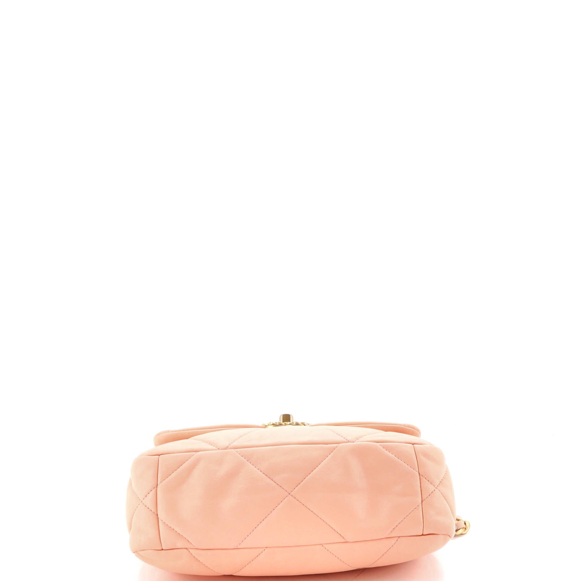 Chanel 19 Flap Bag Size ONE SIZE - 4 Thumbnail