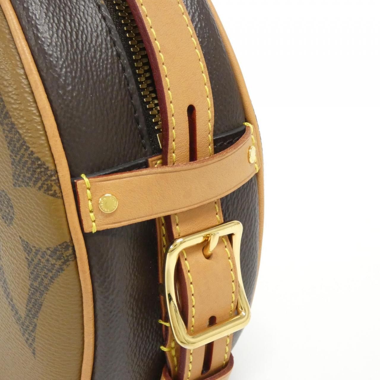Louis Vuitton Louis Vuitton Louis Vuitton Boite Chapeau Souple Monogram Shoulder Bag Textile Shoulder Bag M44604 DUTY FREE for USA Size ONE SIZE - 6 Thumbnail