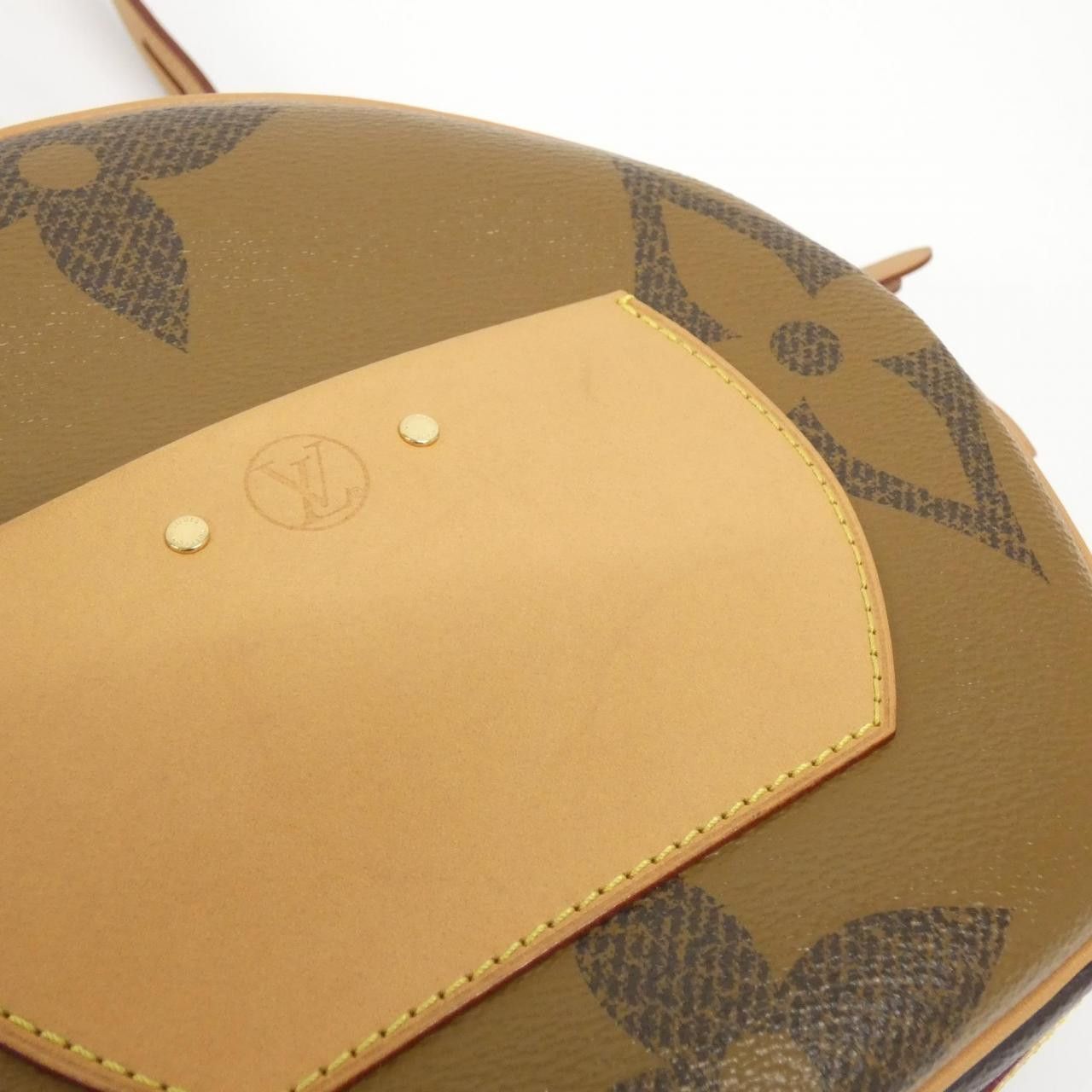 Louis Vuitton Louis Vuitton Louis Vuitton Boite Chapeau Souple Monogram Shoulder Bag Textile Shoulder Bag M44604 DUTY FREE for USA Size ONE SIZE - 5 Thumbnail