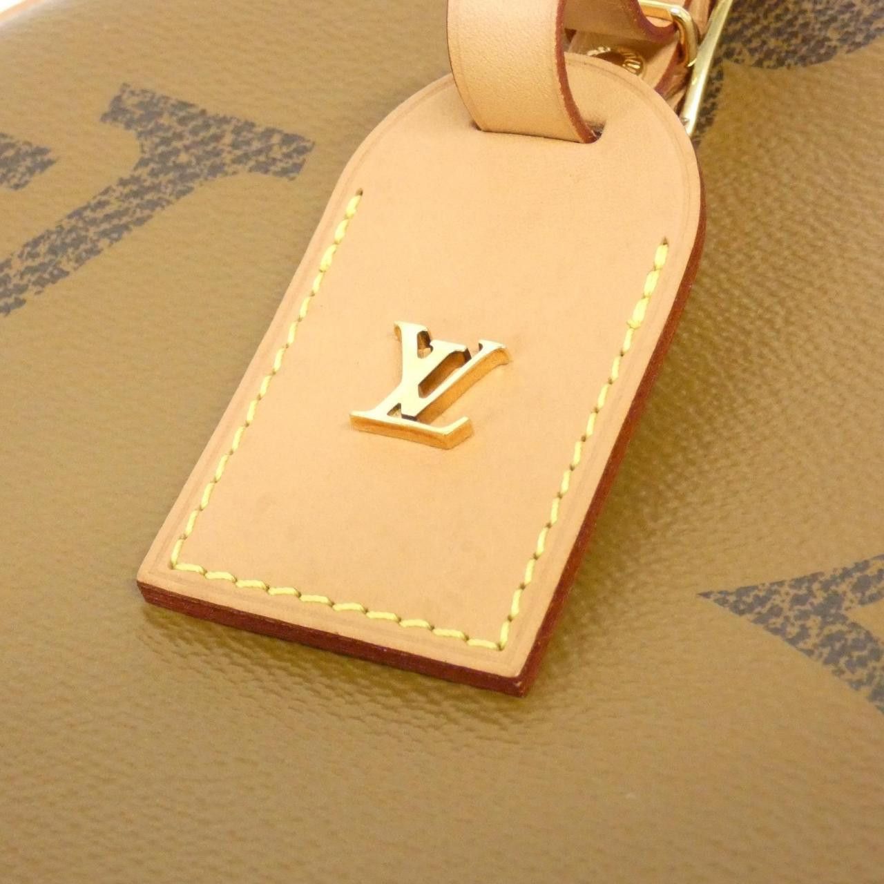 Louis Vuitton Louis Vuitton Louis Vuitton Boite Chapeau Souple Monogram Shoulder Bag Textile Shoulder Bag M44604 DUTY FREE for USA Size ONE SIZE - 7 Thumbnail