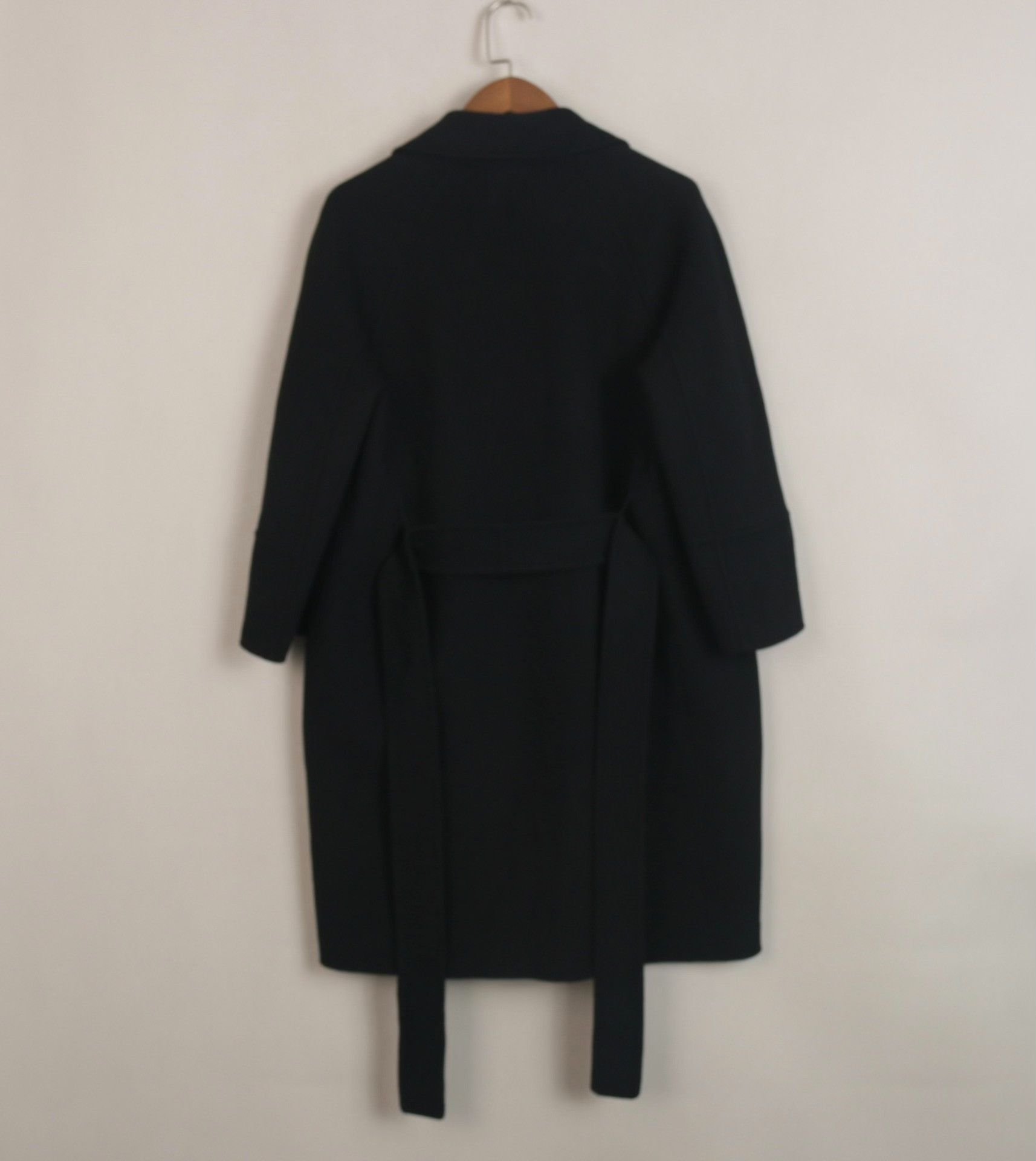 Max Mara Max Mara Black Wool Mid-Length Coat Size M / US 6-8 / IT 42-44 - 4 Thumbnail