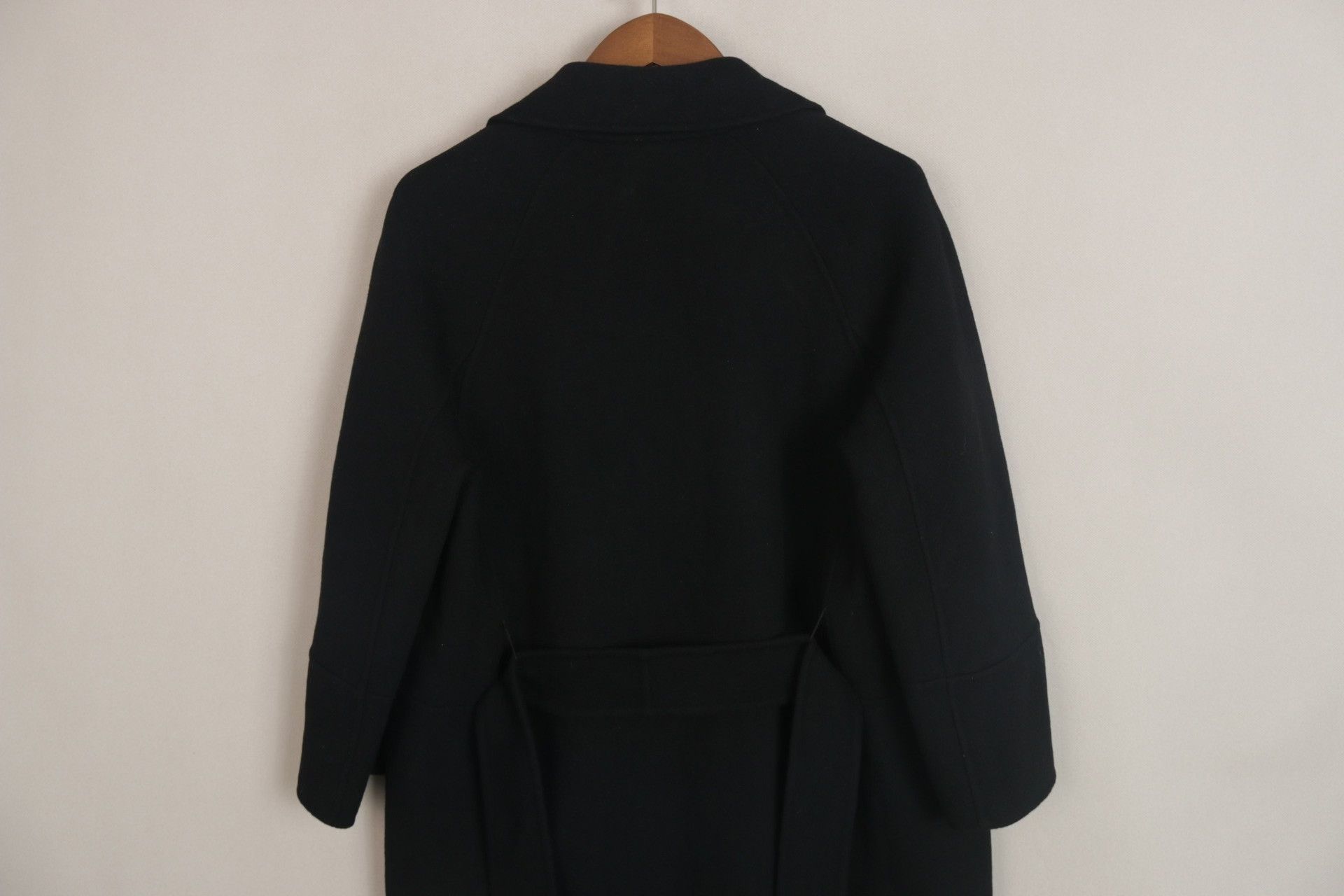 Max Mara Max Mara Black Wool Mid-Length Coat Size M / US 6-8 / IT 42-44 - 5 Thumbnail