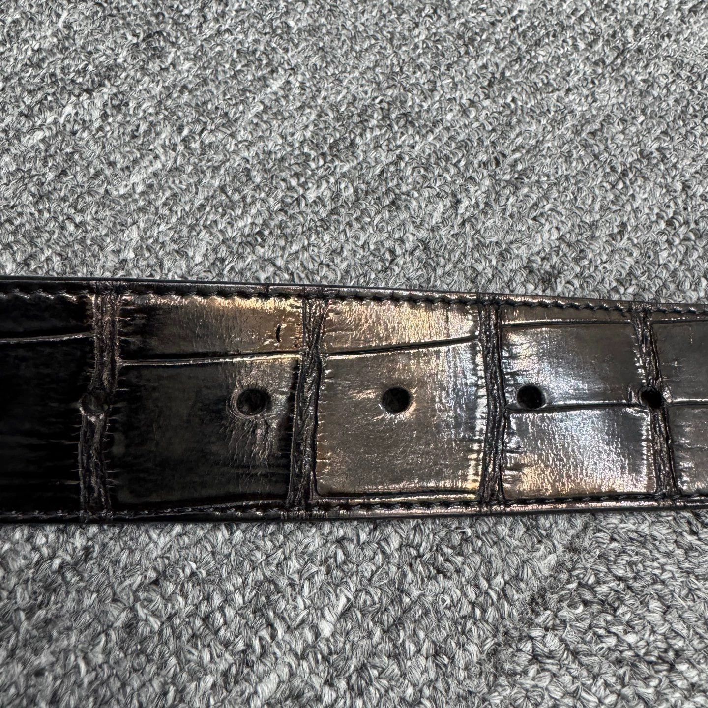 Fendi Black Crocodile-Embossed Belt with Gold Buckle Size ONE SIZE - 5 Thumbnail