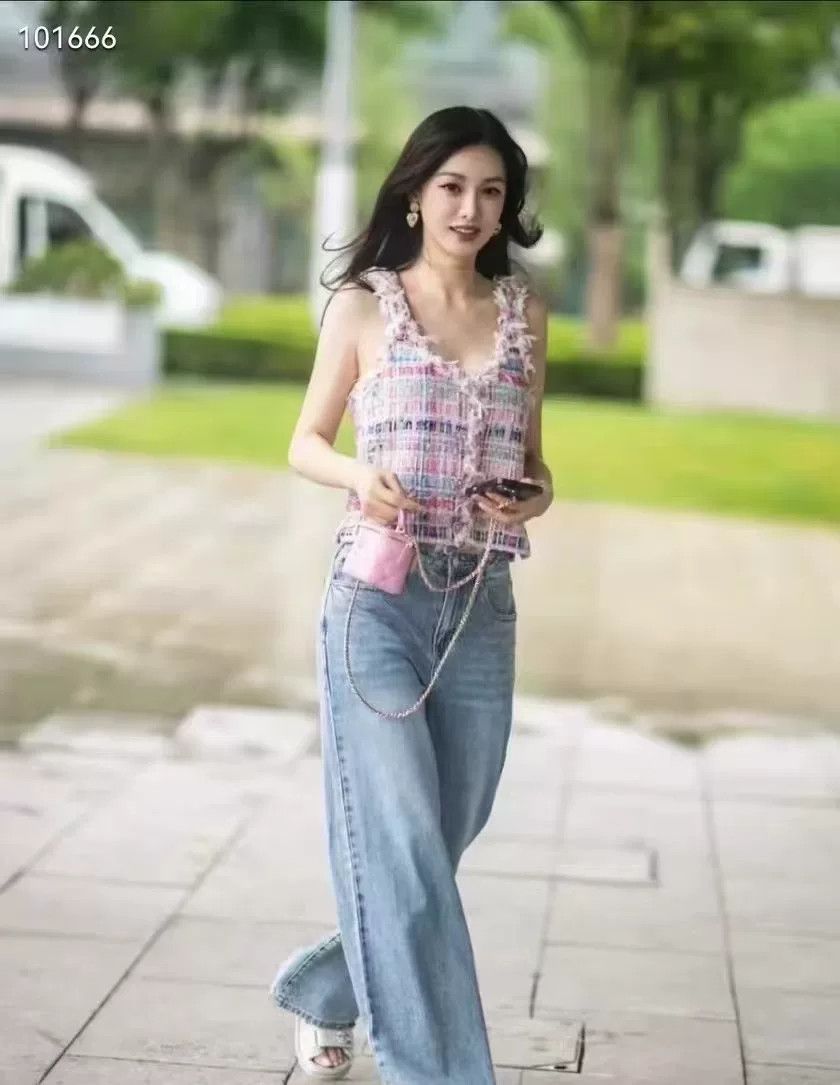 Chanel Chanel Authentic Vest Size M / US 6-8 / IT 42-44 - 2 Thumbnail