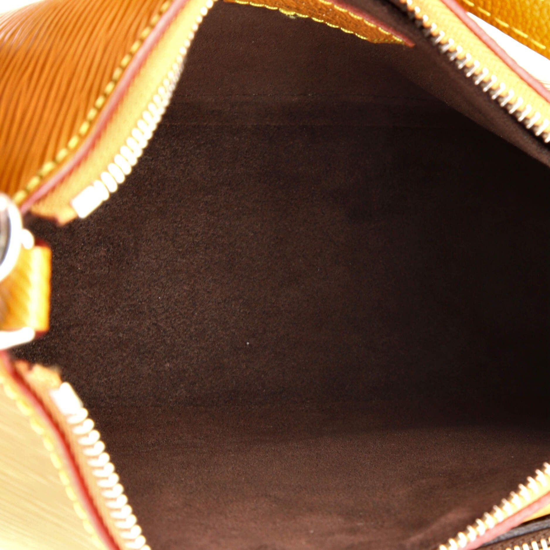 Louis Vuitton Marelle Handbag Size ONE SIZE - 5 Thumbnail
