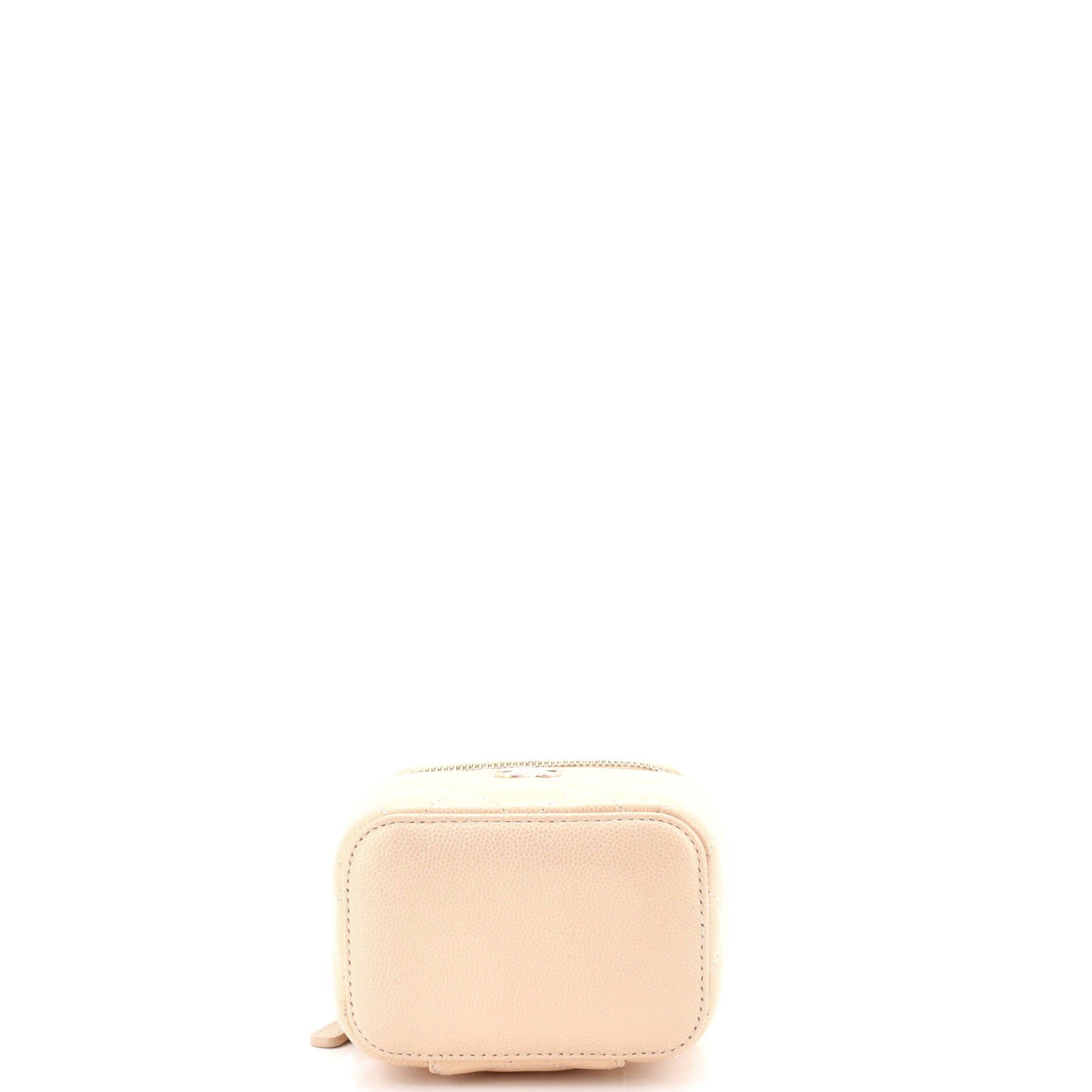 Chanel Classic Pearl Vanity Case with Chain Size ONE SIZE - 5 Thumbnail