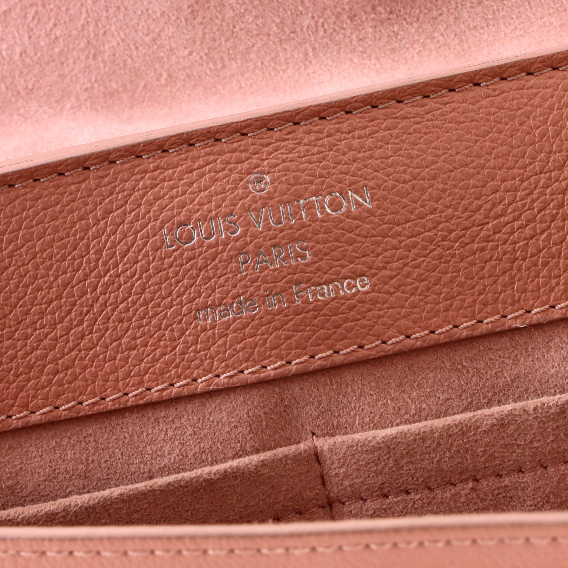 Louis Vuitton Lockme Ever Handbag Size ONE SIZE - 7 Thumbnail