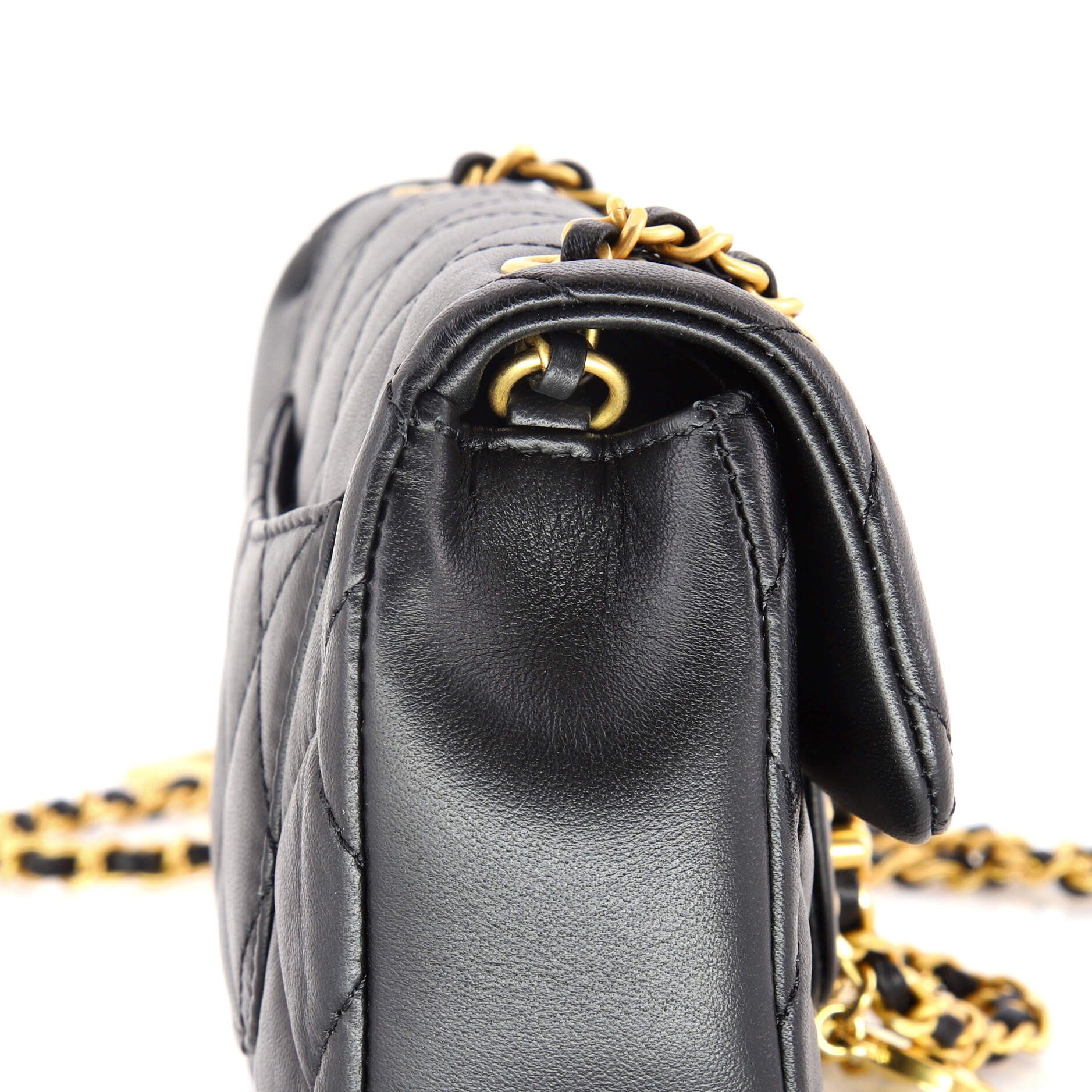 Chanel Heart Charms Flap Bag Size ONE SIZE - 7 Thumbnail