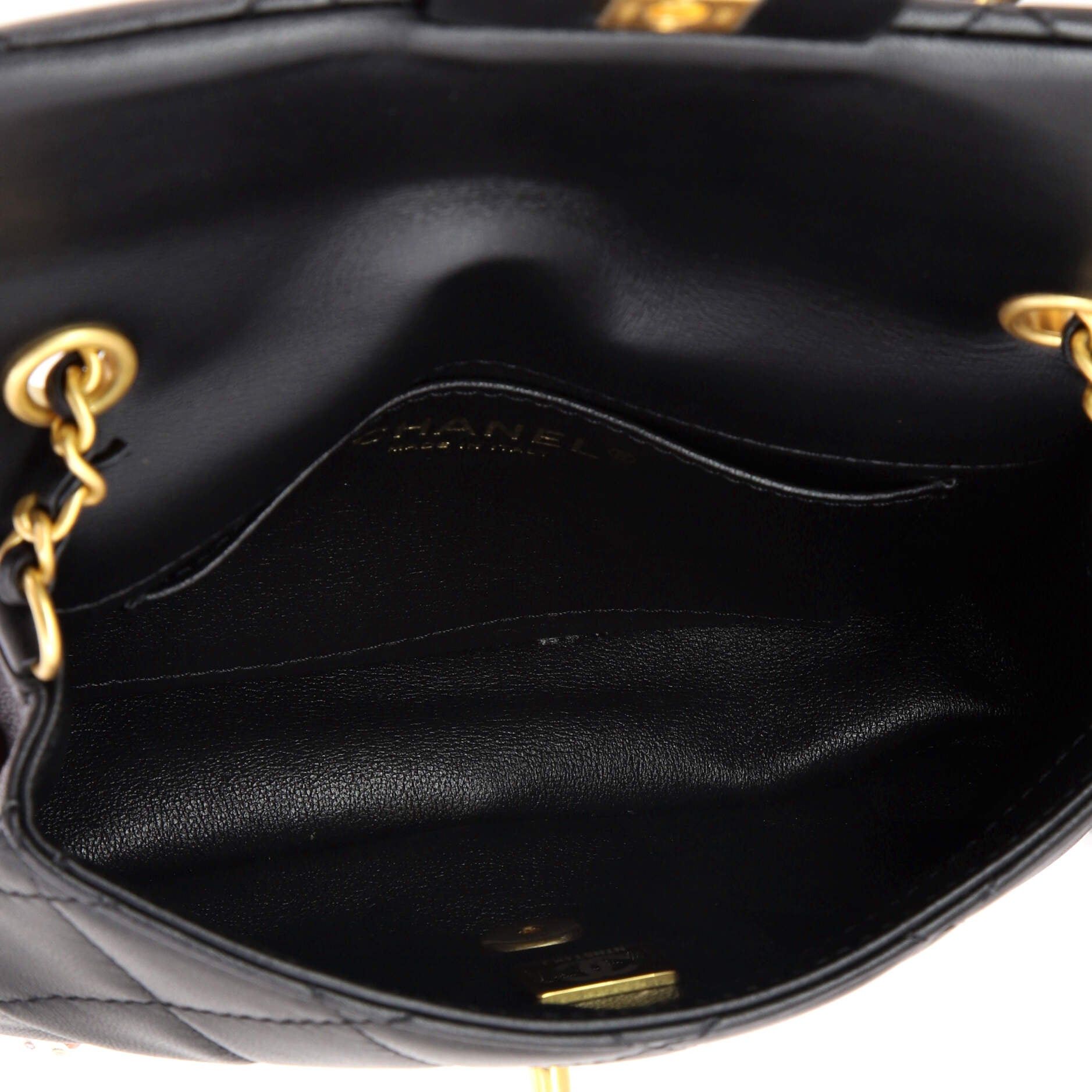 Chanel Heart Charms Flap Bag Size ONE SIZE - 6 Thumbnail