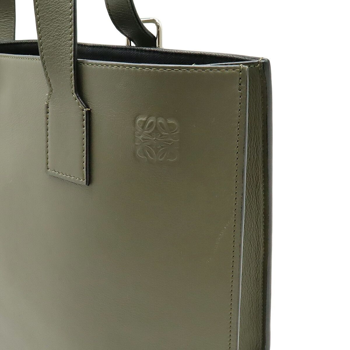 Loewe Loewe Loewe Anagram Buckle Horizontal Leather 2way Tote Bag Leather Shoulder Bag B692K96X06 DUTY FREE for USA Size ONE SIZE - 7 Thumbnail