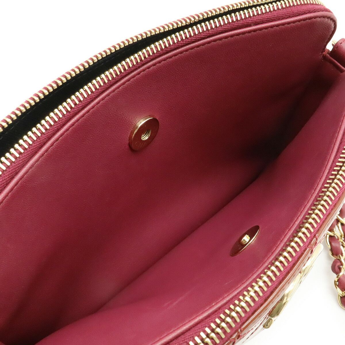 Chanel Chanel Chanel Matelasse Patent Leather Shoulder Bag Plastic / Synthetic Shoulder Bag DUTY FREE for USA Size ONE SIZE - 7 Thumbnail