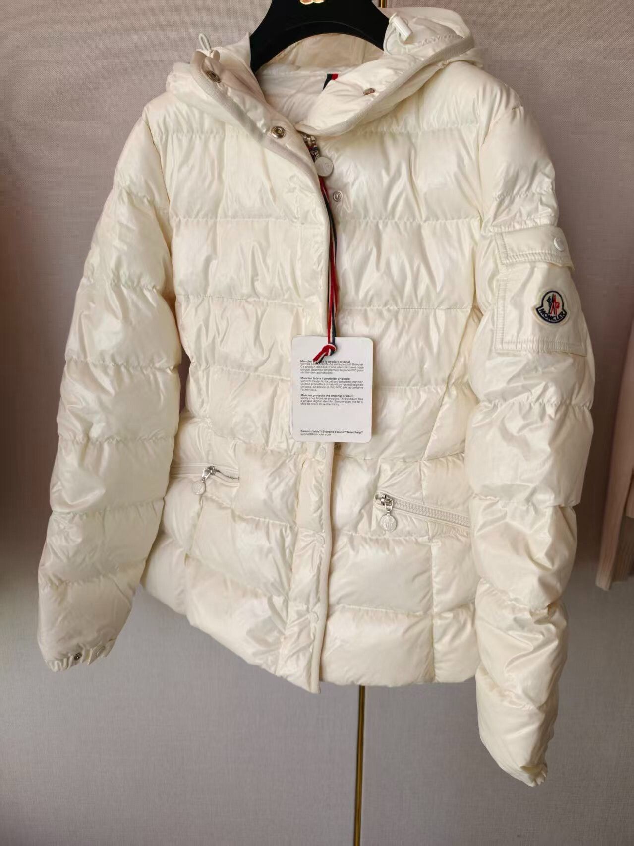 Moncler Moncler Slim Waist Down Jacket Size M / US 6-8 / IT 42-44 - 7 Thumbnail