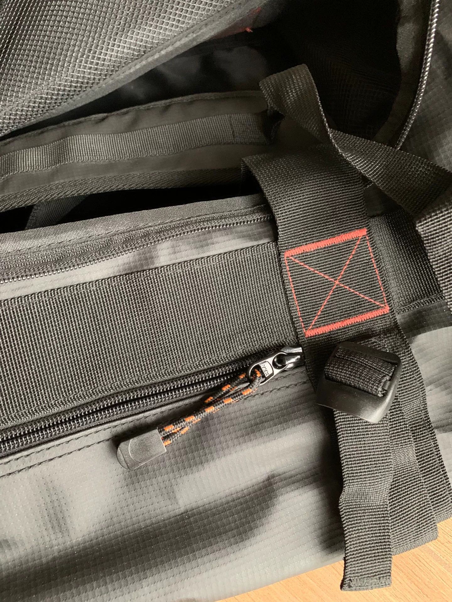 GAS GASP Duffle Bag Backpack Size ONE SIZE - 6 Thumbnail