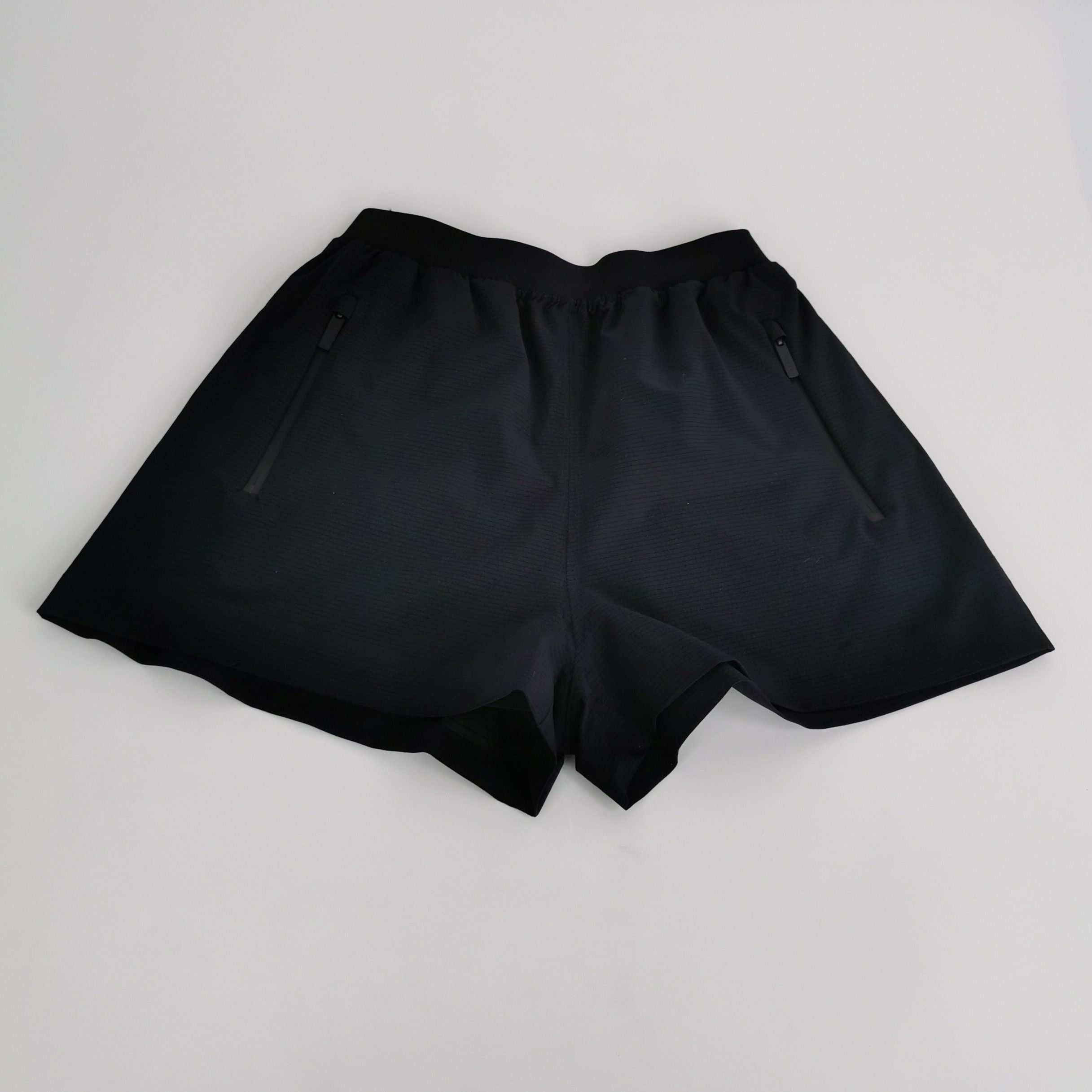 Prada Prada XS Solid Letter Logo Shorts Size US 26 / EU 42 - 3 Thumbnail