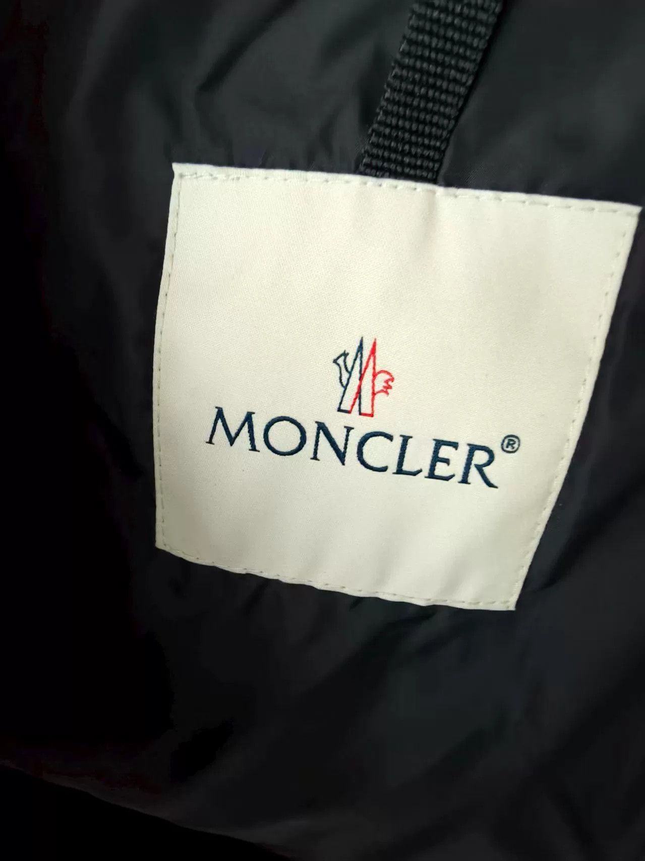 Moncler Moncler Down Jacket with Belt Size M / US 6-8 / IT 42-44 - 7 Thumbnail