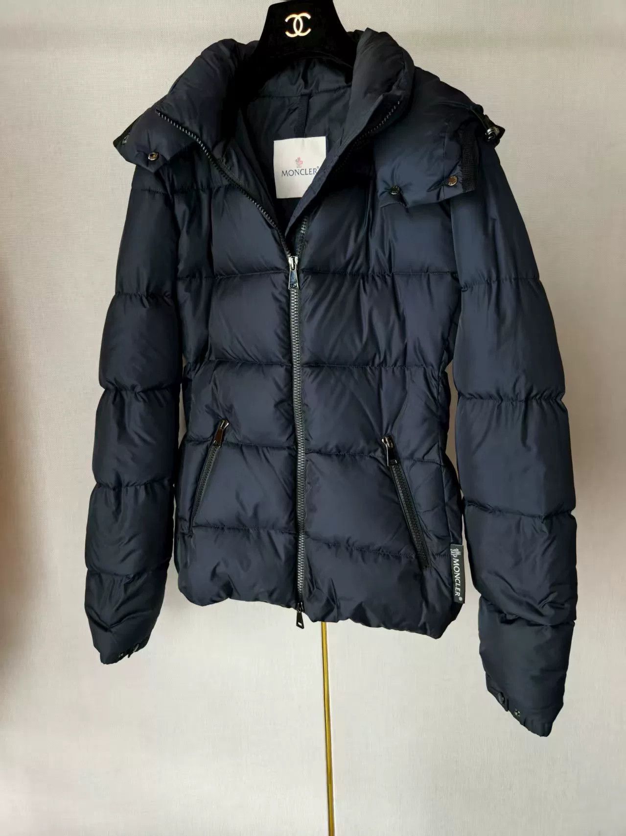 Moncler Moncler Down Jacket with Belt Size M / US 6-8 / IT 42-44 - 5 Thumbnail