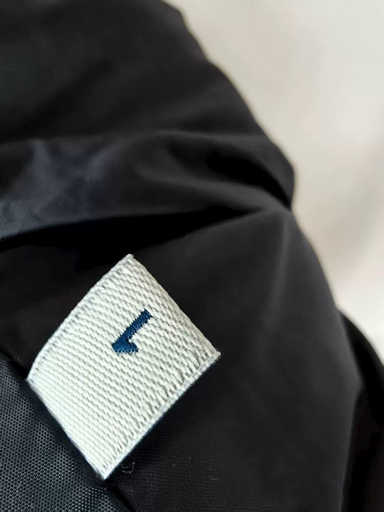 Moncler Moncler Down Jacket with Belt Size M / US 6-8 / IT 42-44 - 4 Thumbnail