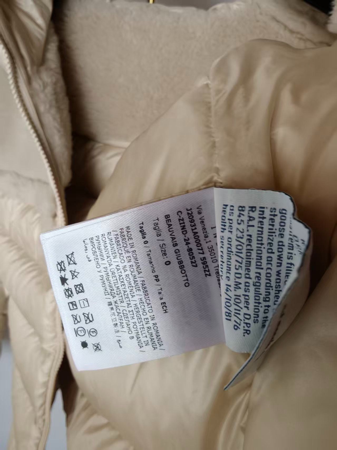 Moncler Moncler Down Jacket Size M / US 6-8 / IT 42-44 - 6 Thumbnail